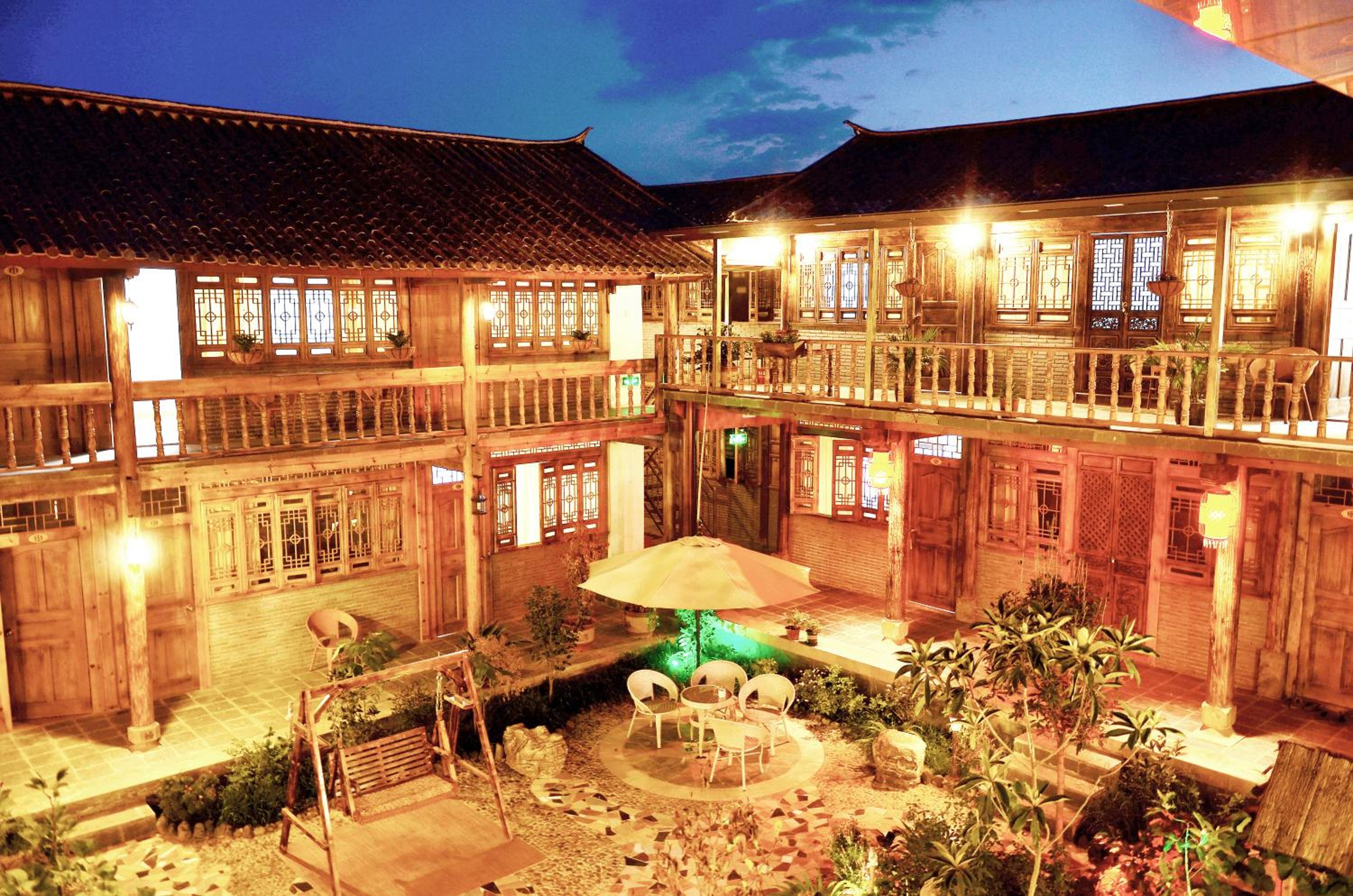 Tourist Courtyard Hotel