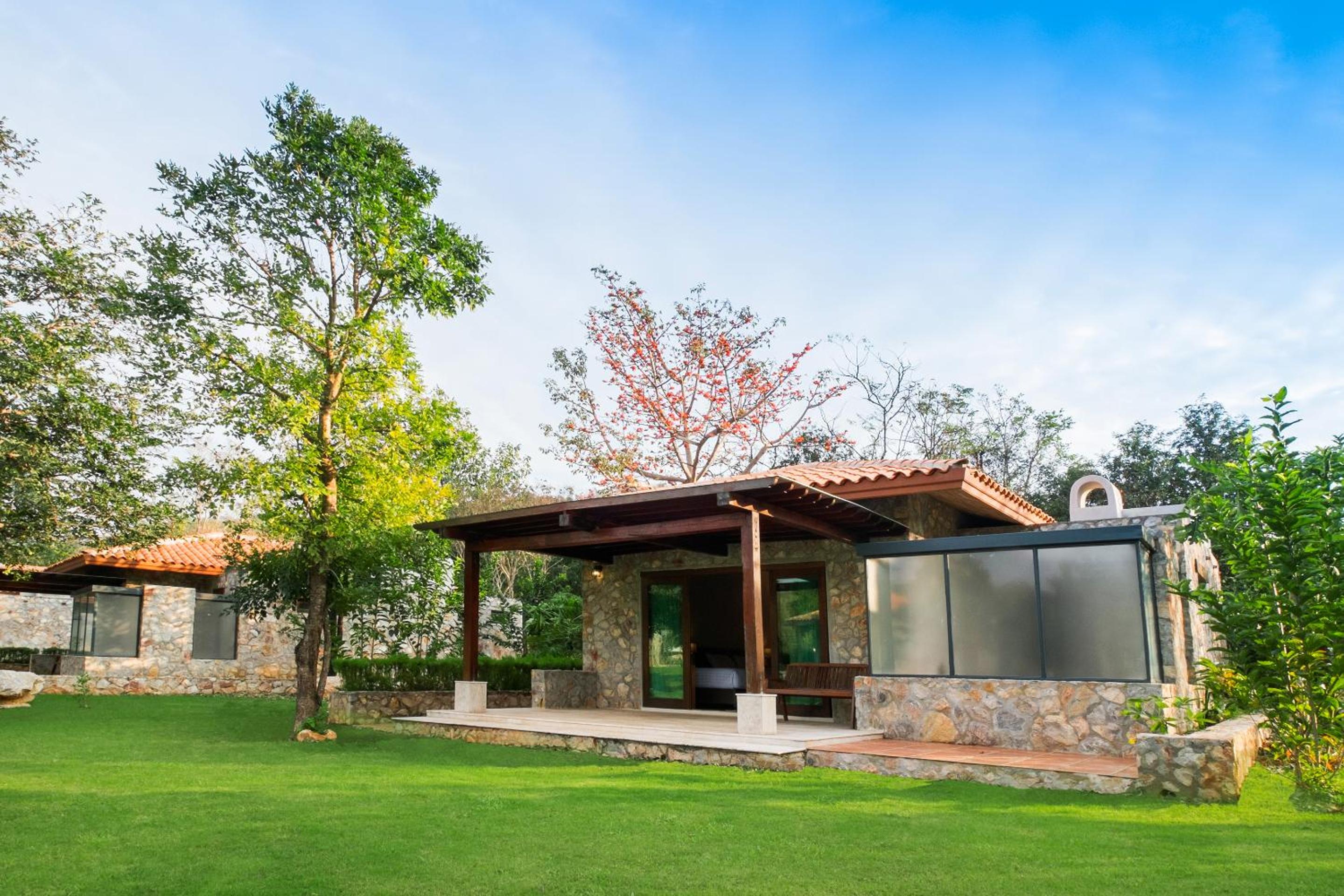 Mela Garden Retreat Cottage