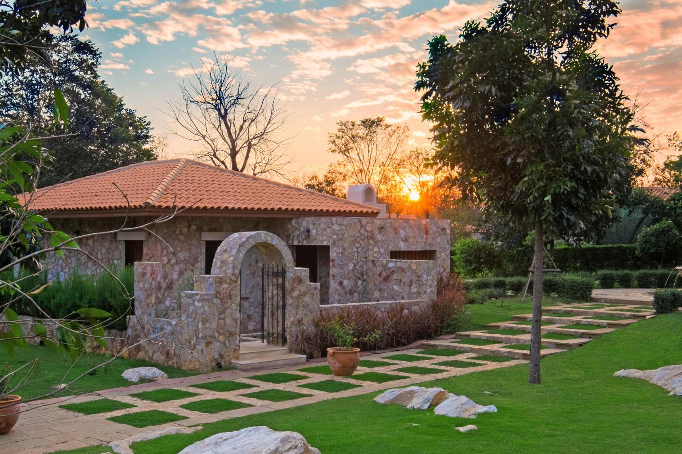 Mela Garden Retreat Cottage
