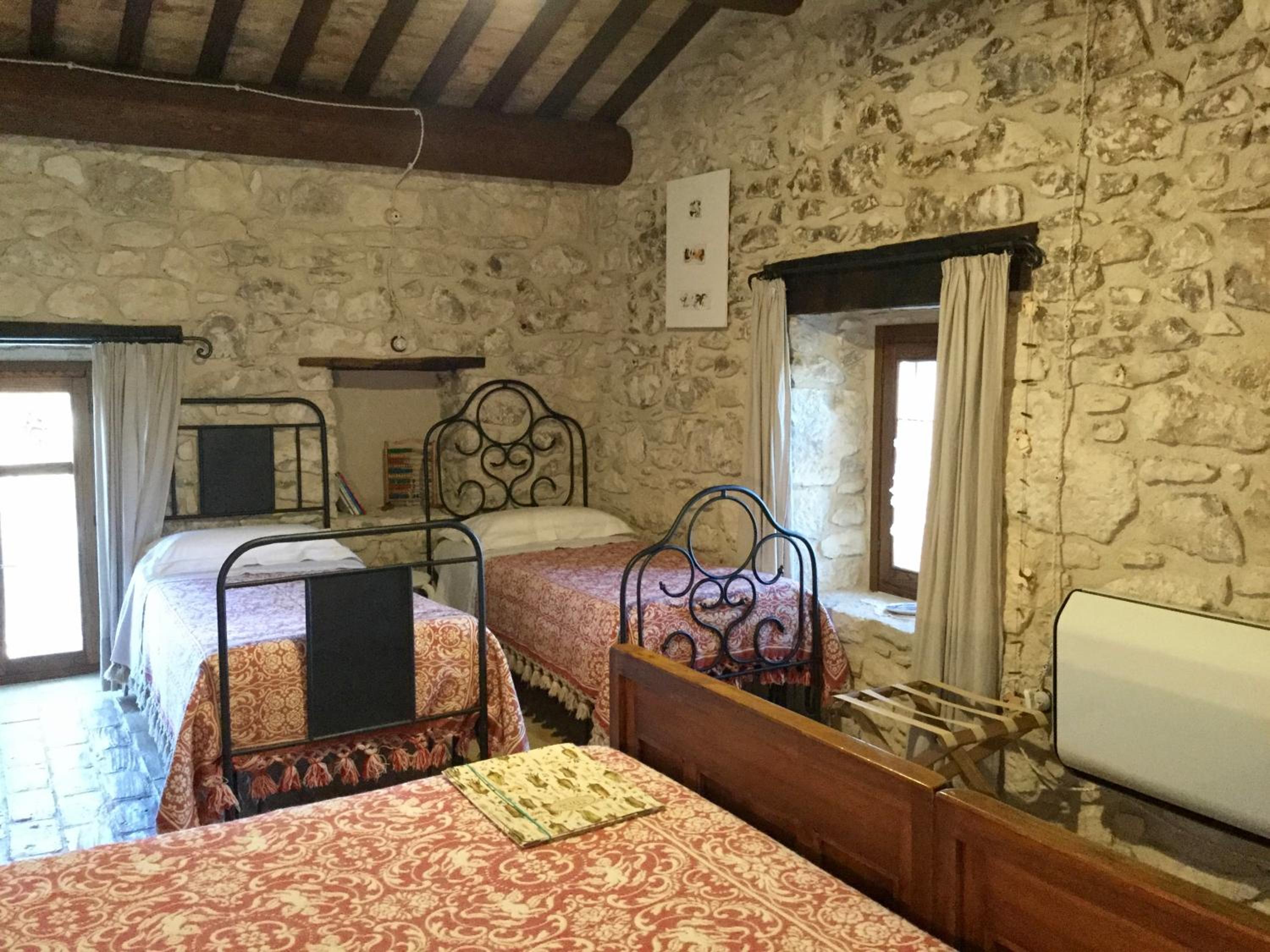 Photo 77