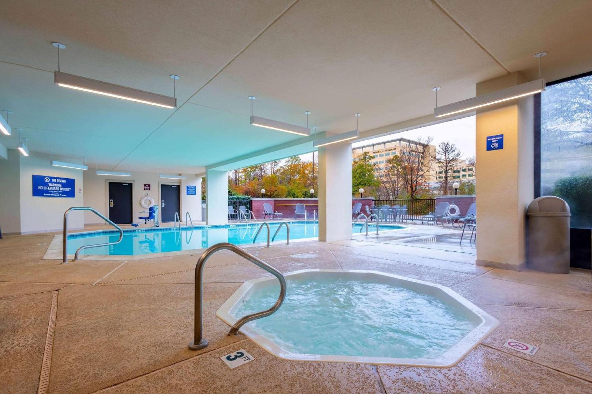 Heritage Inn Suites Houston Sugar Land, Trademark by Wyndham