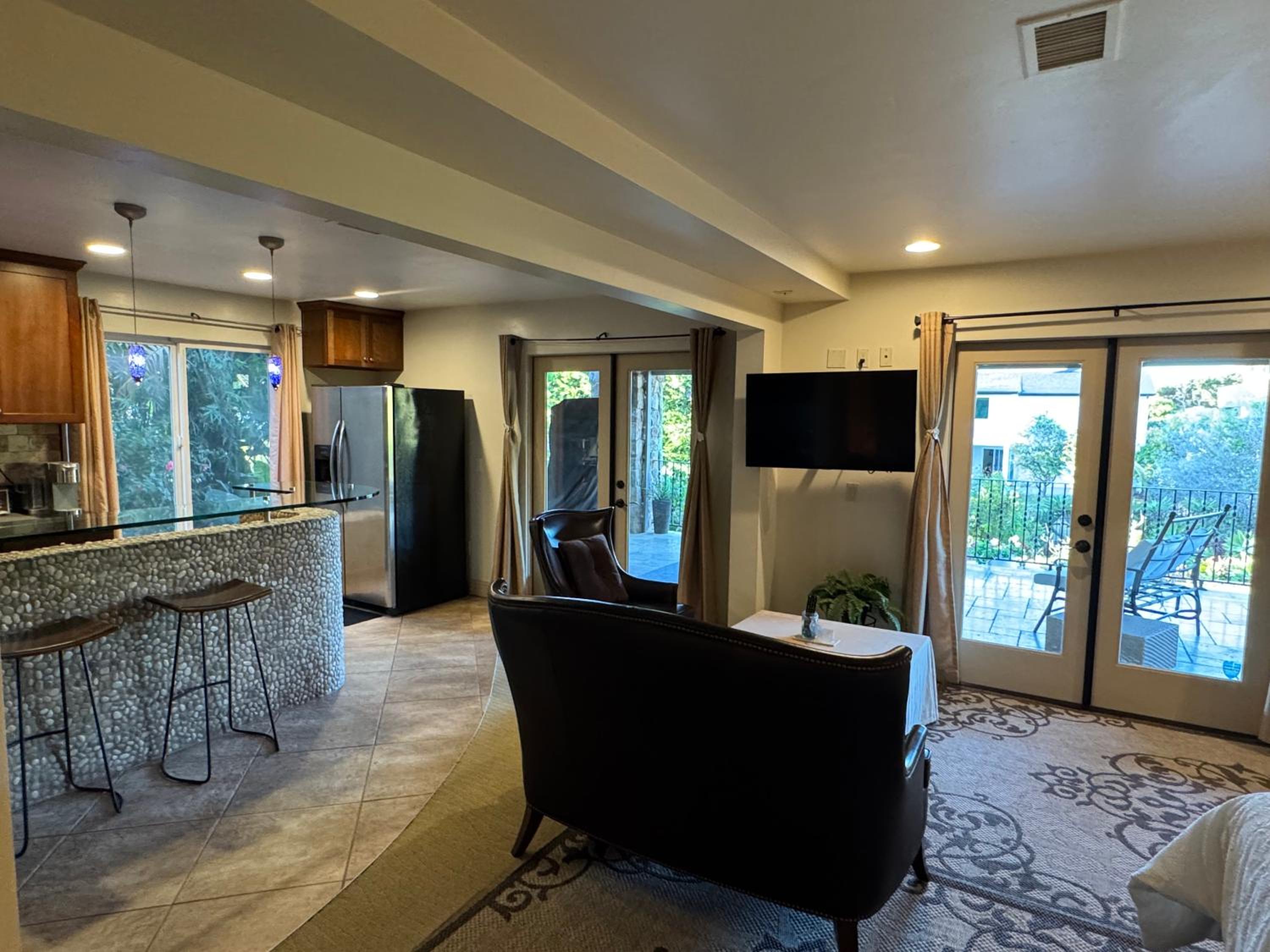 Guesthouse in Coastal Del Mar, California