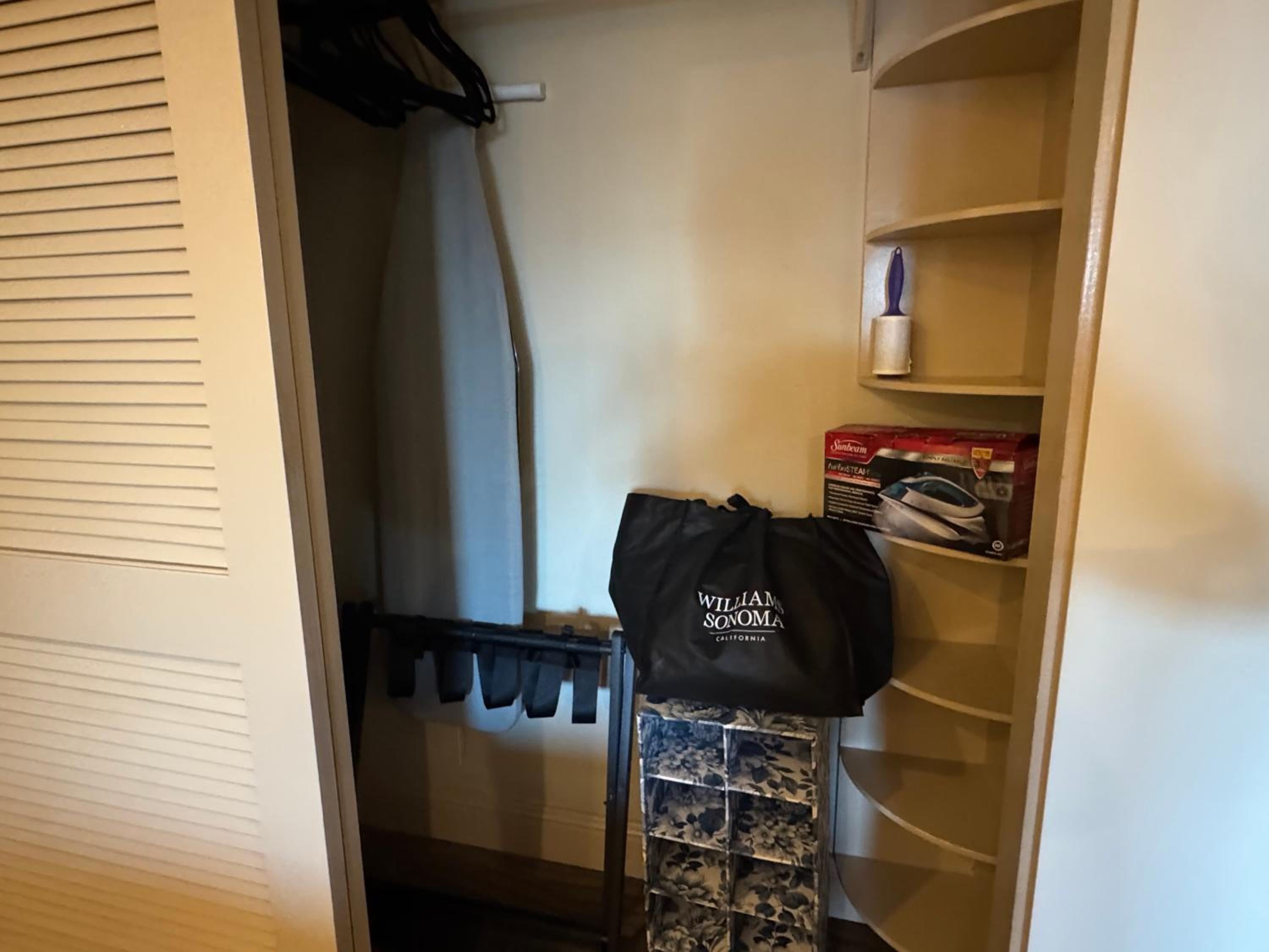 Guesthouse in Coastal Del Mar, California