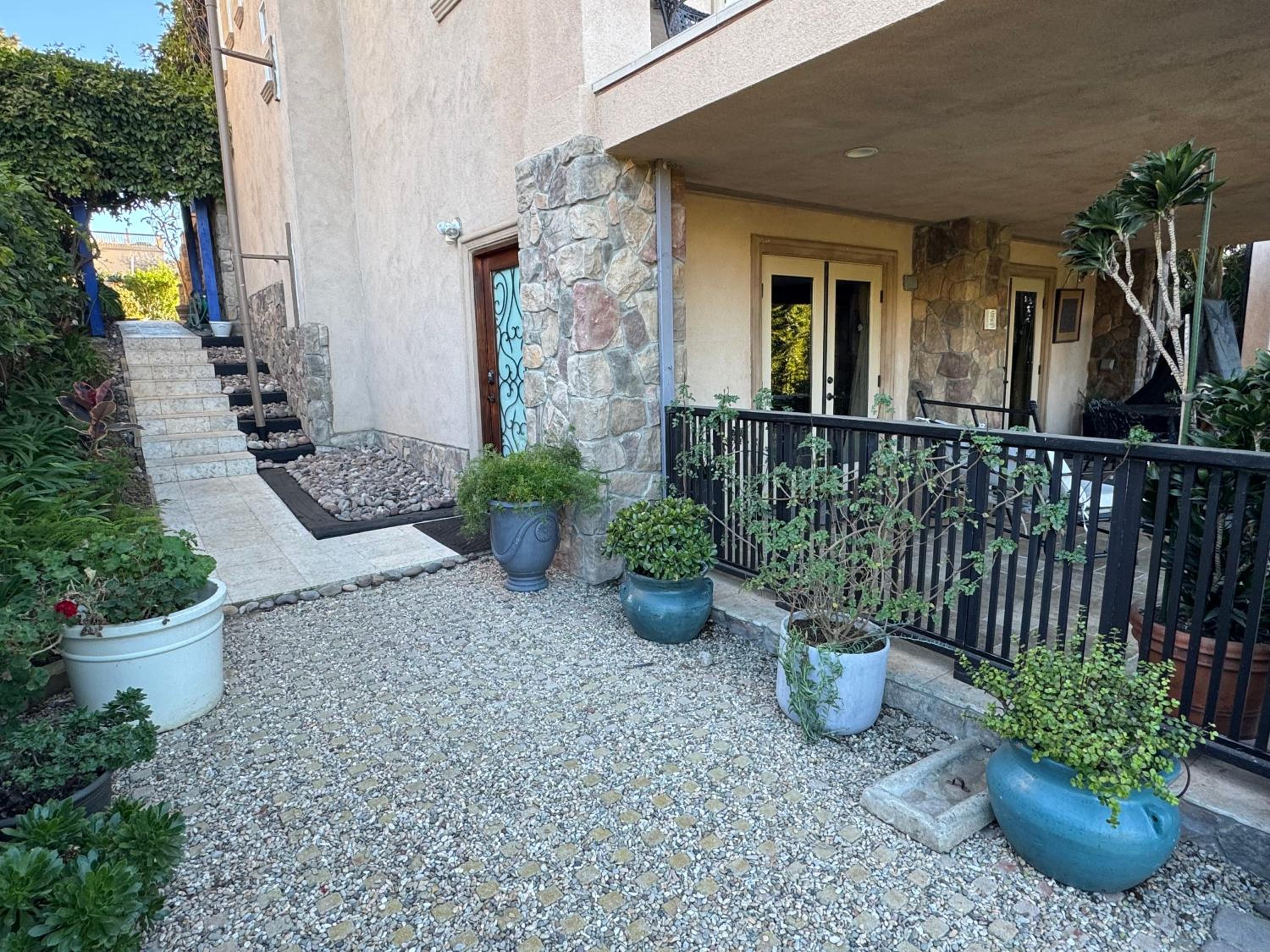 Guesthouse in Coastal Del Mar, California