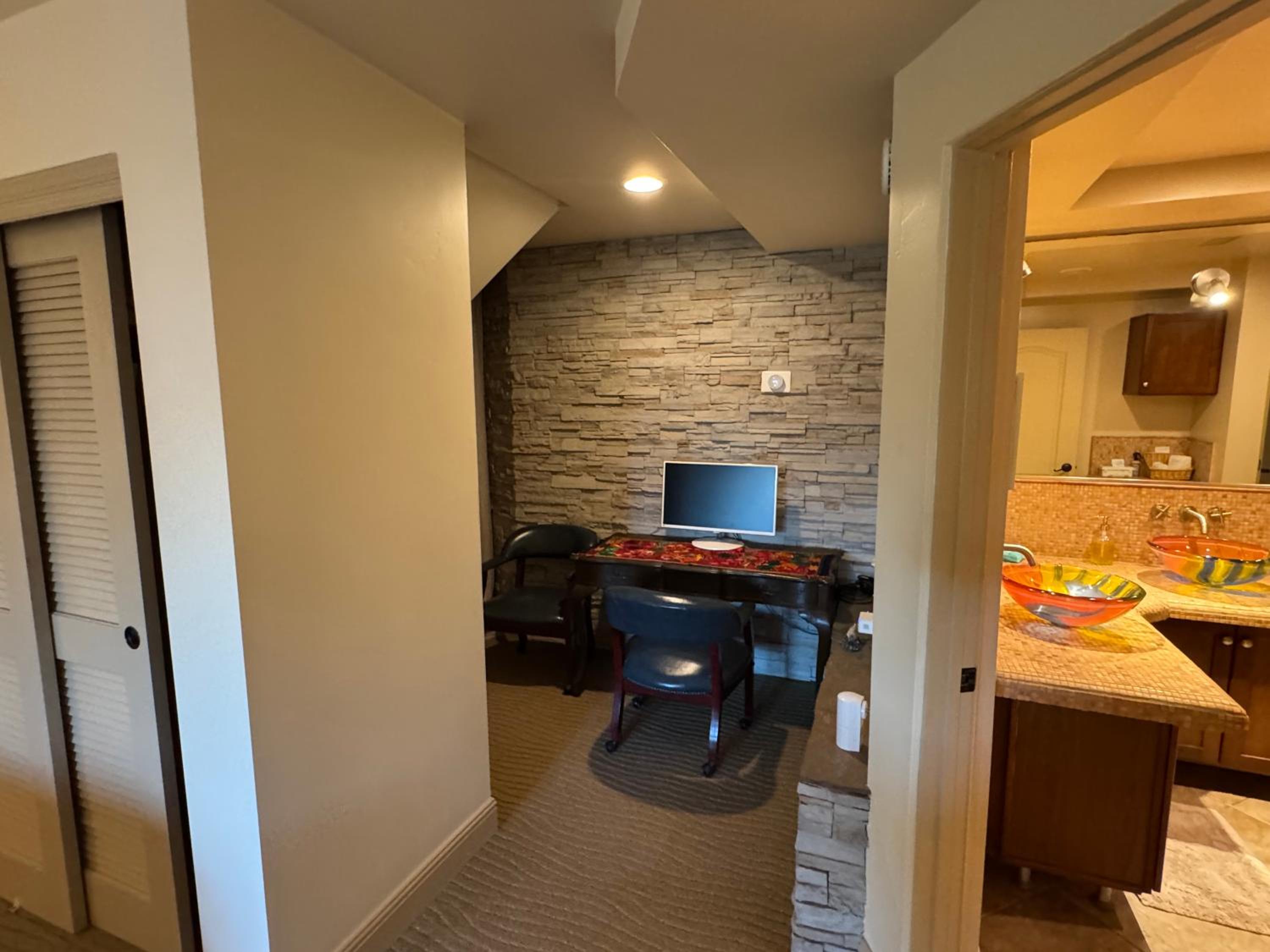 Guesthouse in Coastal Del Mar, California