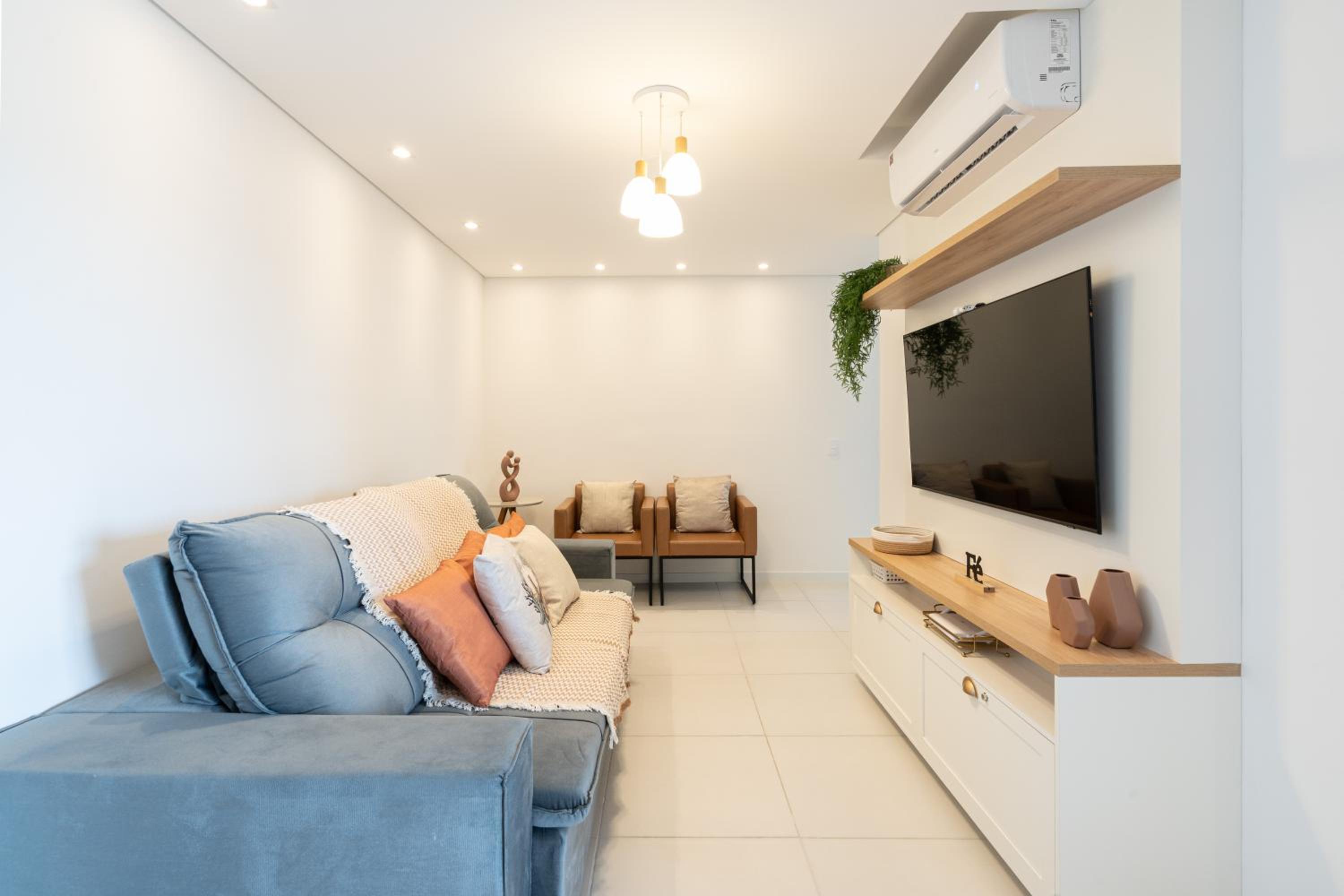 Aptos com 2 Quartos Piscina Churrasqueira Wi-Fi Ar Condicionado Vaga de Garagem a 500m Praia Ideal para Famílias ou Amigos Reserve Agora