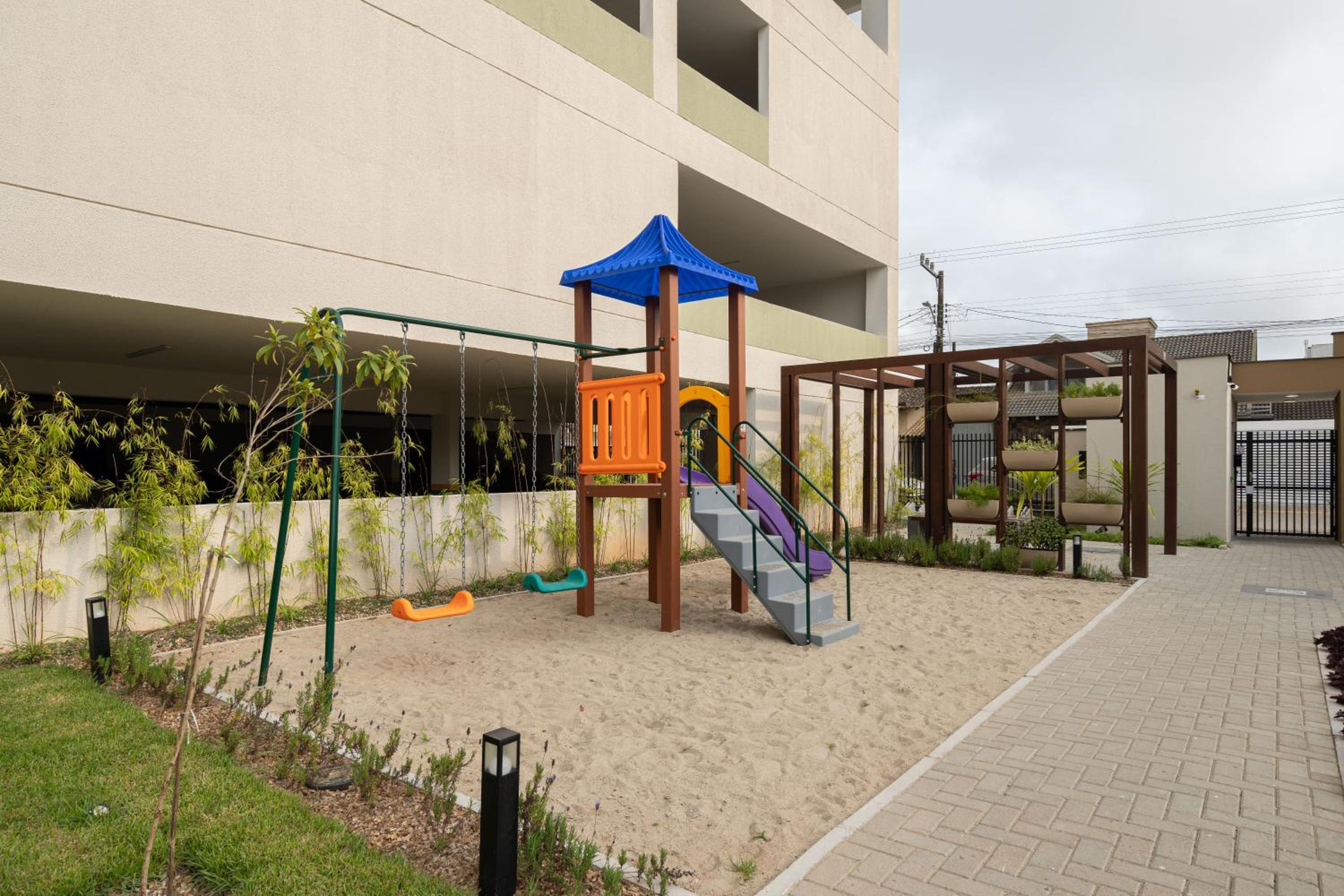 Aptos com 2 Quartos Piscina Churrasqueira Wi-Fi Ar Condicionado Vaga de Garagem a 500m Praia Ideal para Famílias ou Amigos Reserve Agora