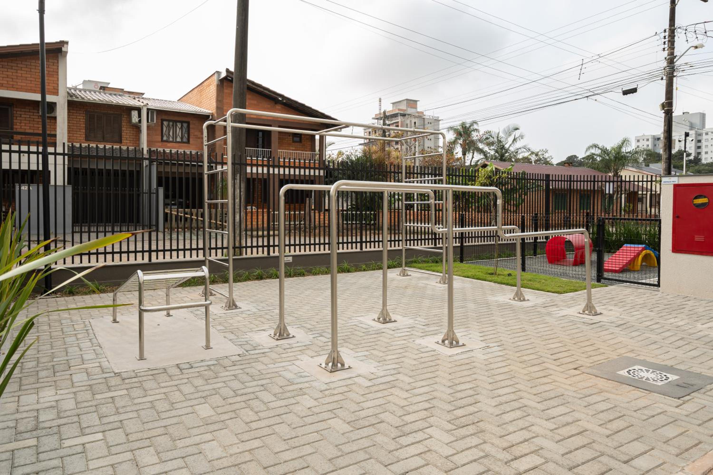 Aptos com 2 Quartos Piscina Churrasqueira Wi-Fi Ar Condicionado Vaga de Garagem a 500m Praia Ideal para Famílias ou Amigos Reserve Agora
