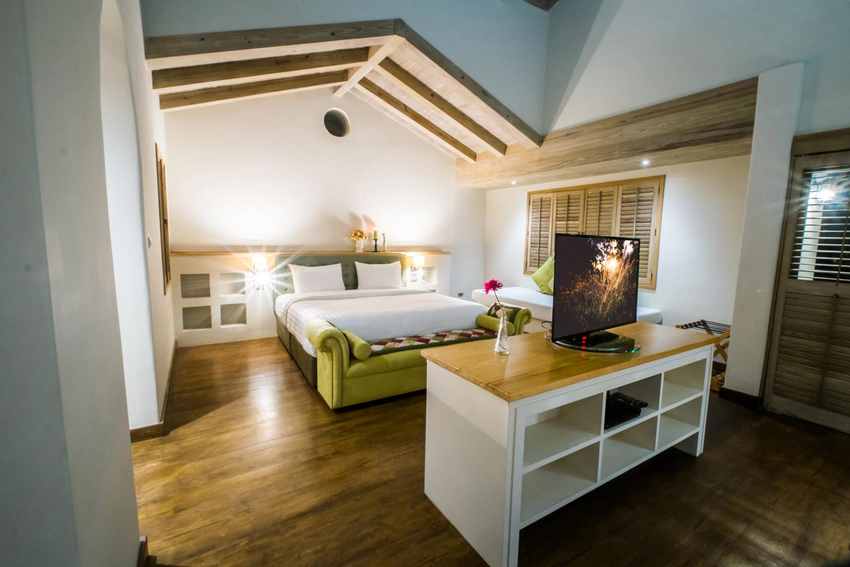 Mela Garden Retreat Cottage
