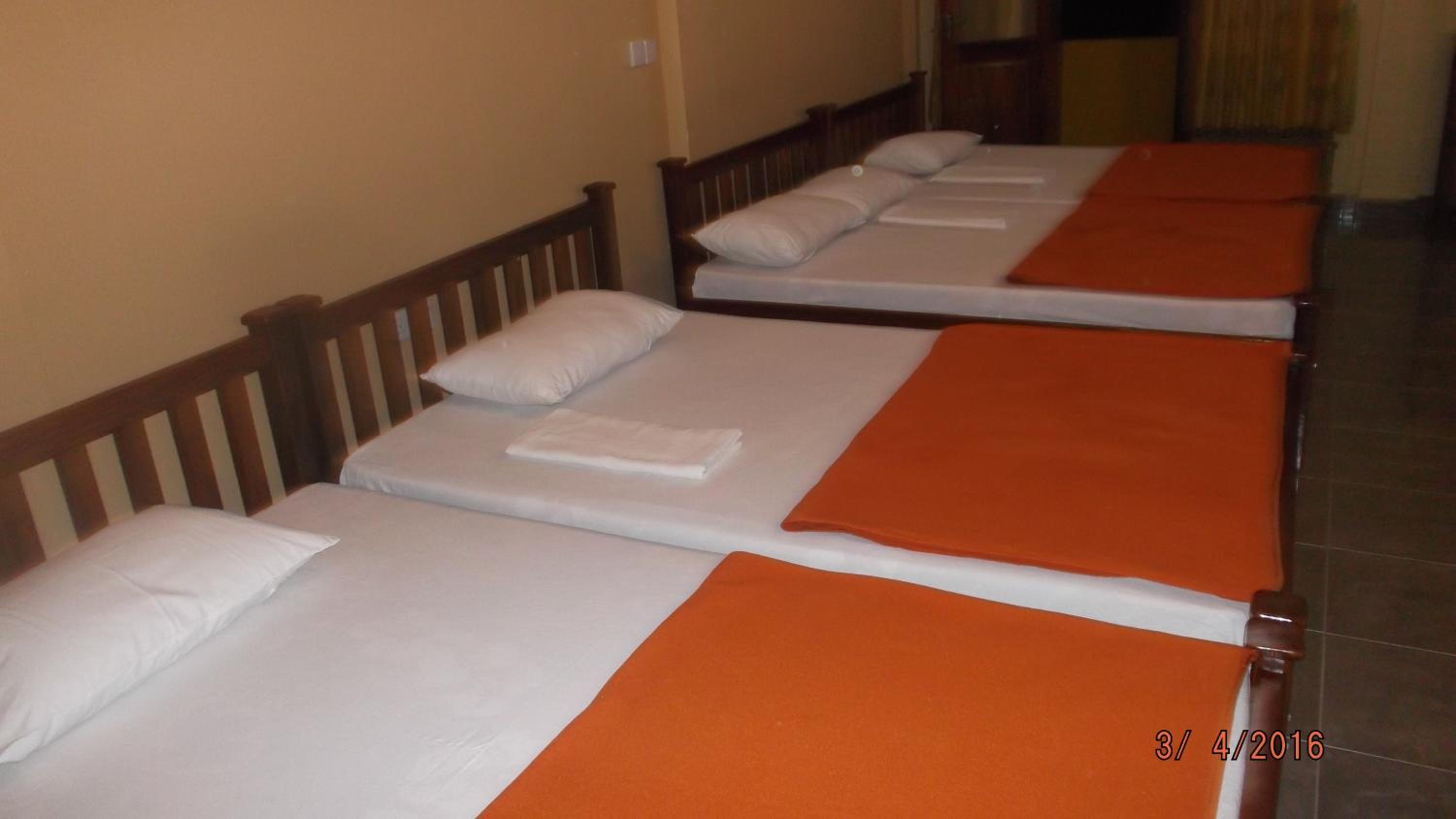 Anura Guest Inn
