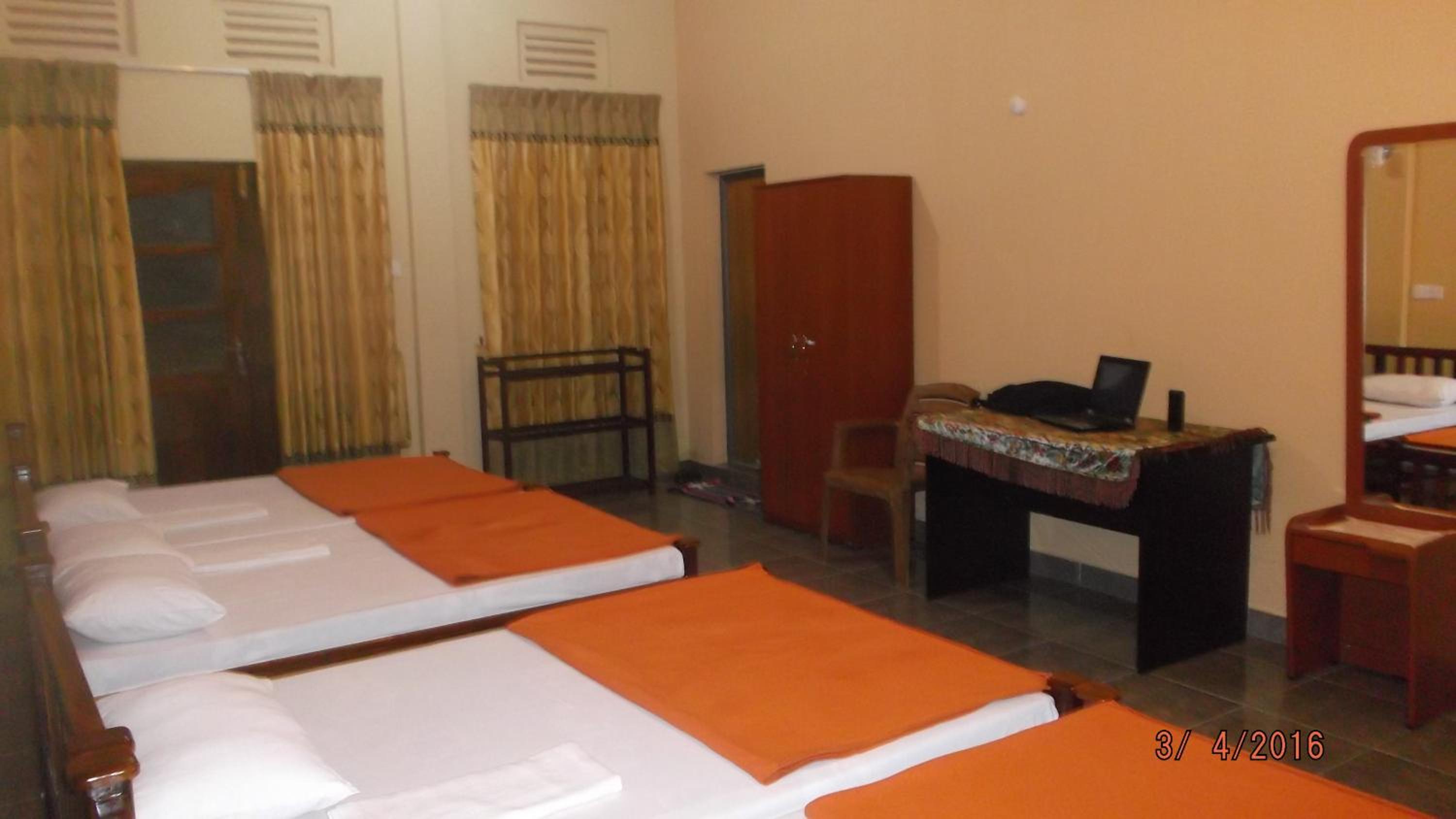 Anura Guest Inn