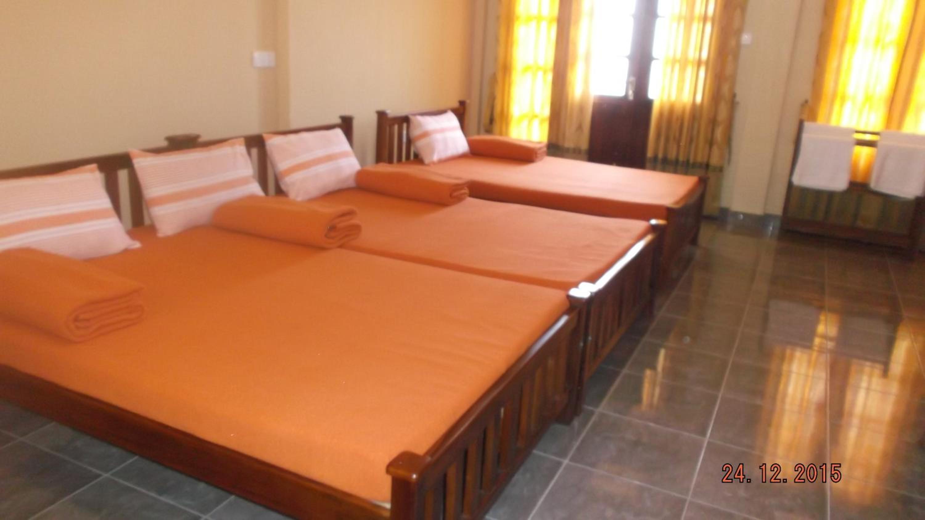 Anura Guest Inn