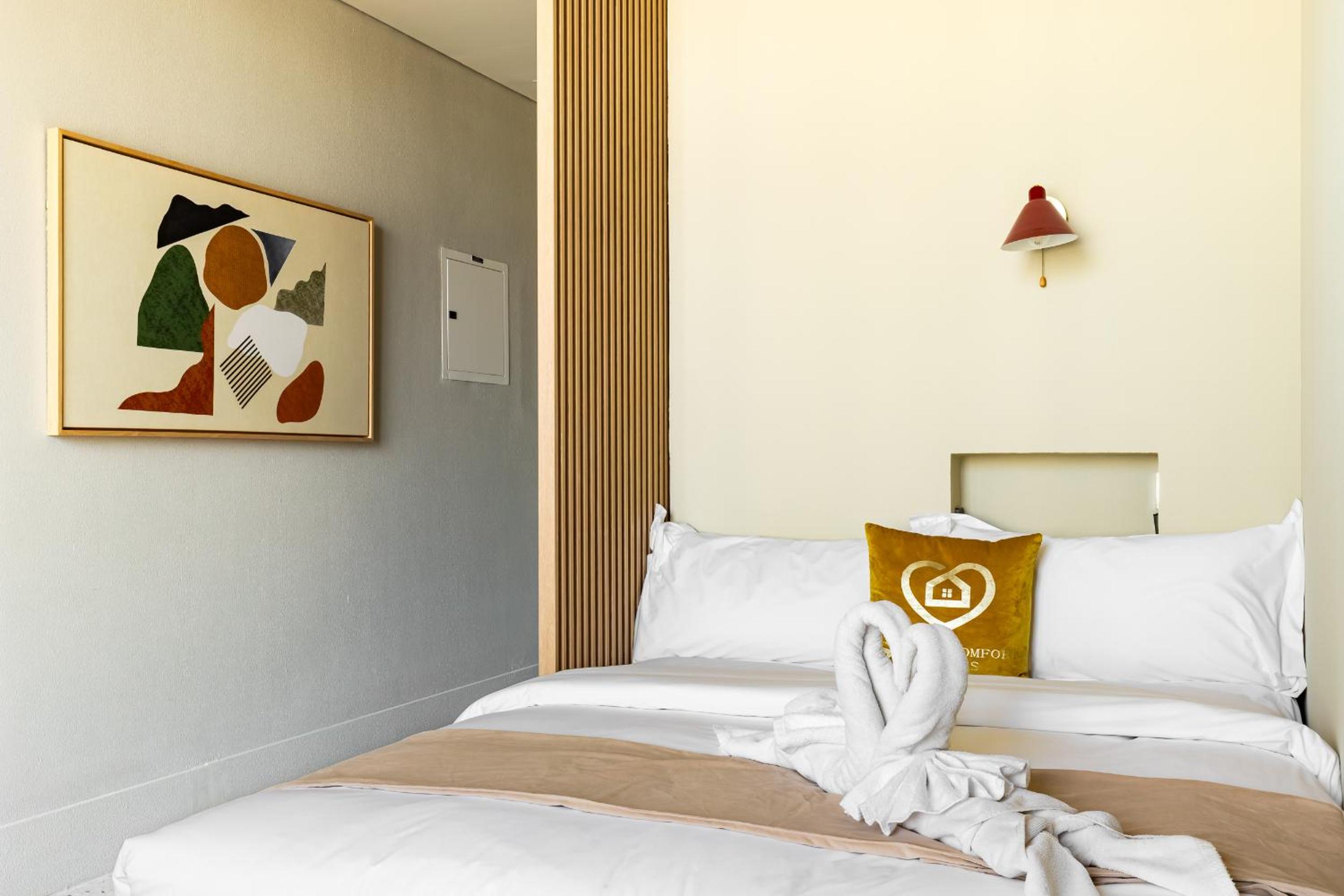 Simply Comfort Vacation Homes Rental Upside Living Business Bay Stunning Panoramic Burj Cityline Views