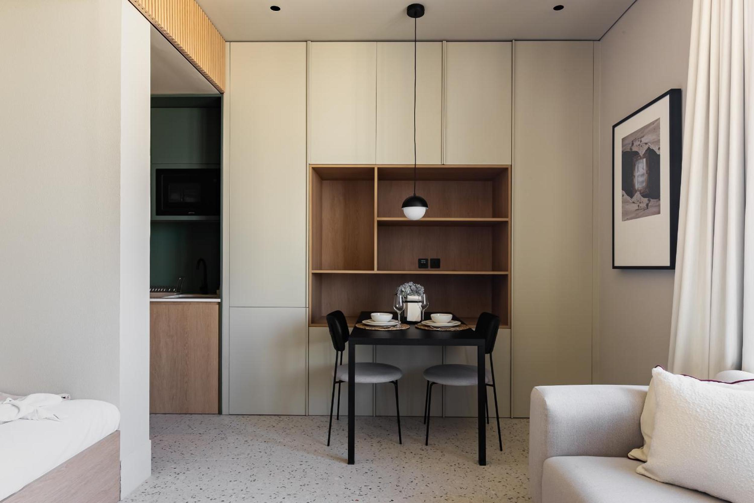 Simply Comfort Vacation Homes Rental Upside Living Business Bay Stunning Panoramic Burj Cityline Views