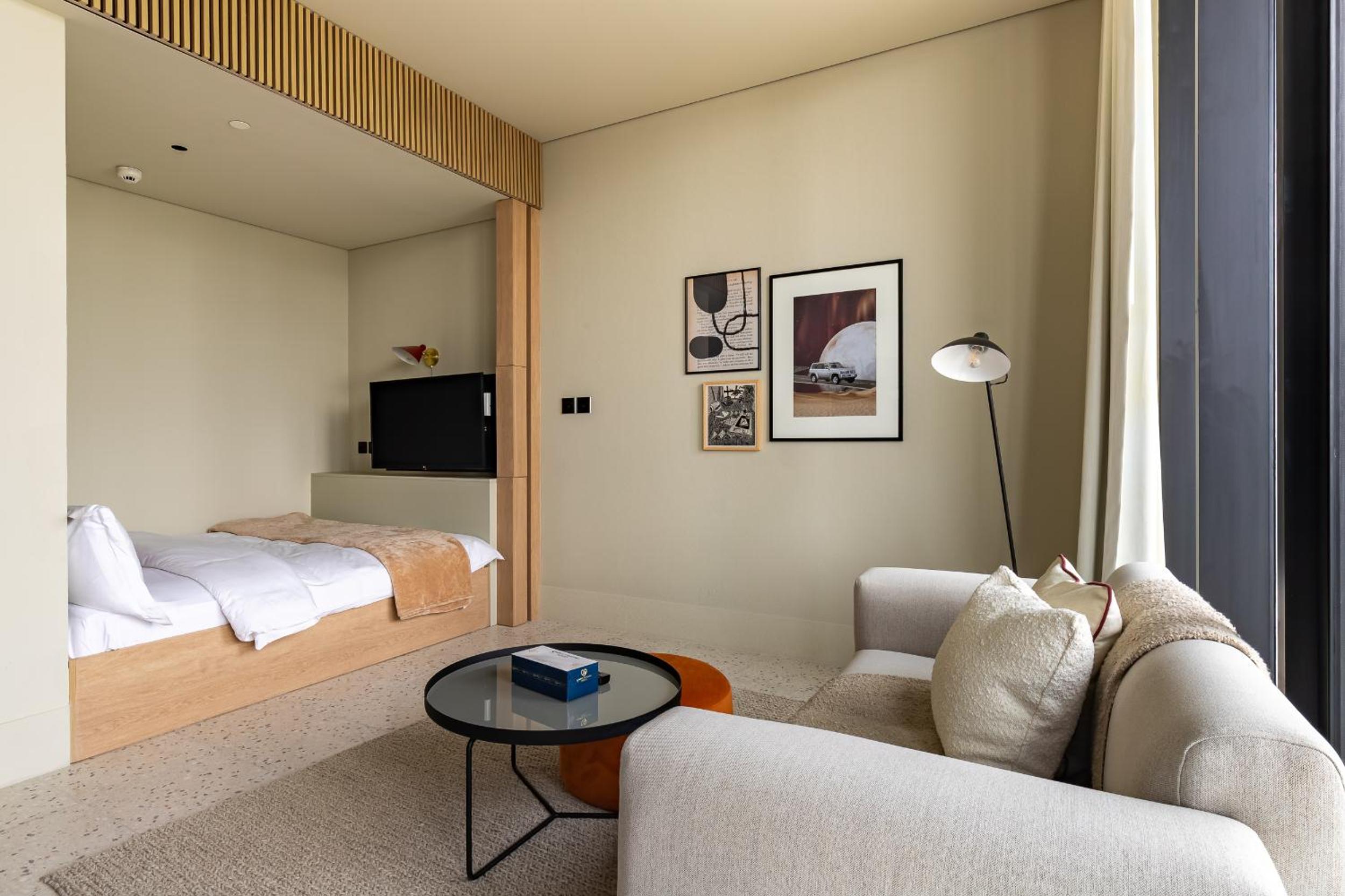 Simply Comfort Vacation Homes Rental Upside Living Business Bay Stunning Panoramic Burj Cityline Views