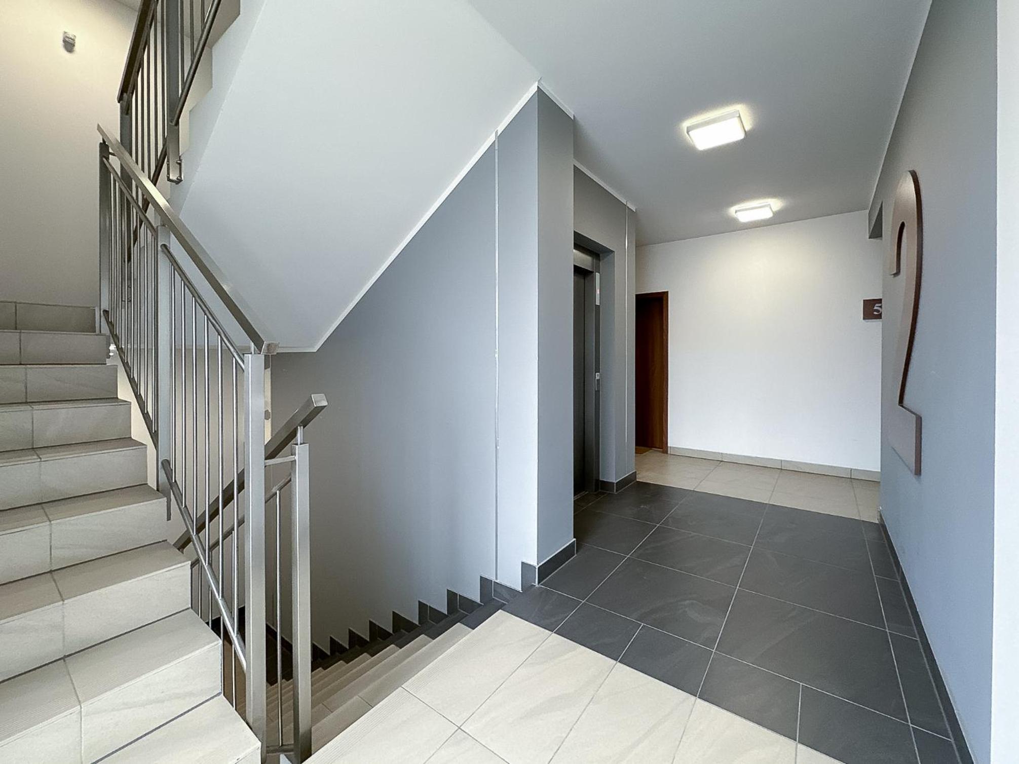 Krakowski zakątek- Apartament premium z garażem
