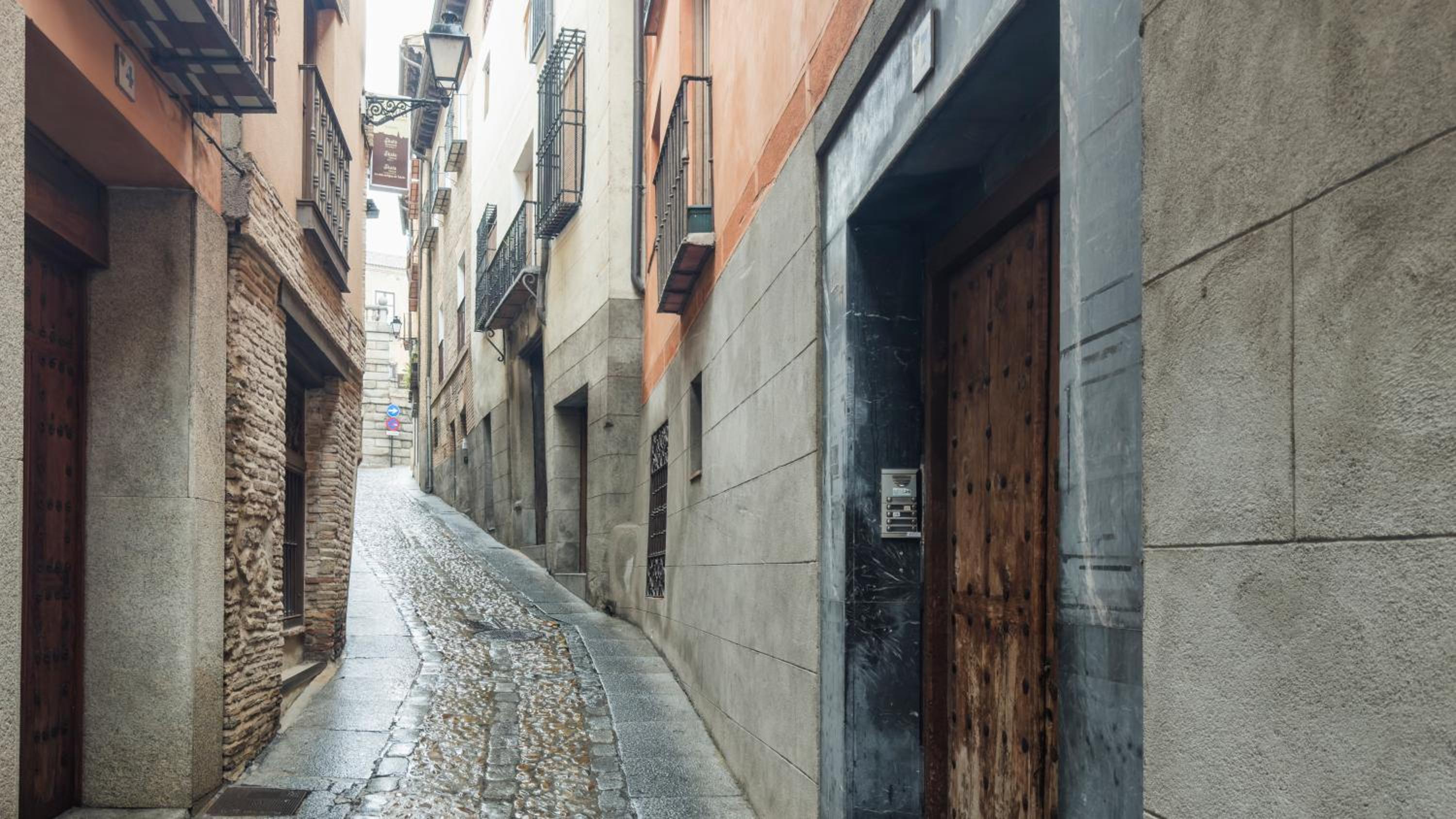 Apartamento Pozo Amargo Junto a la Catedral by Toledo AP