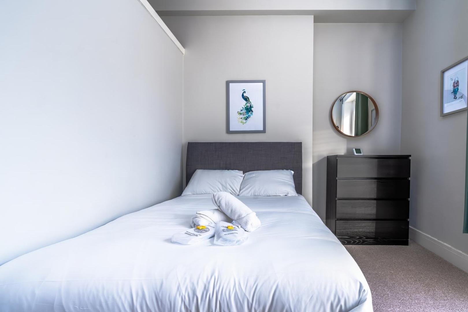 Artful flat with skyline view, Stokes Croft