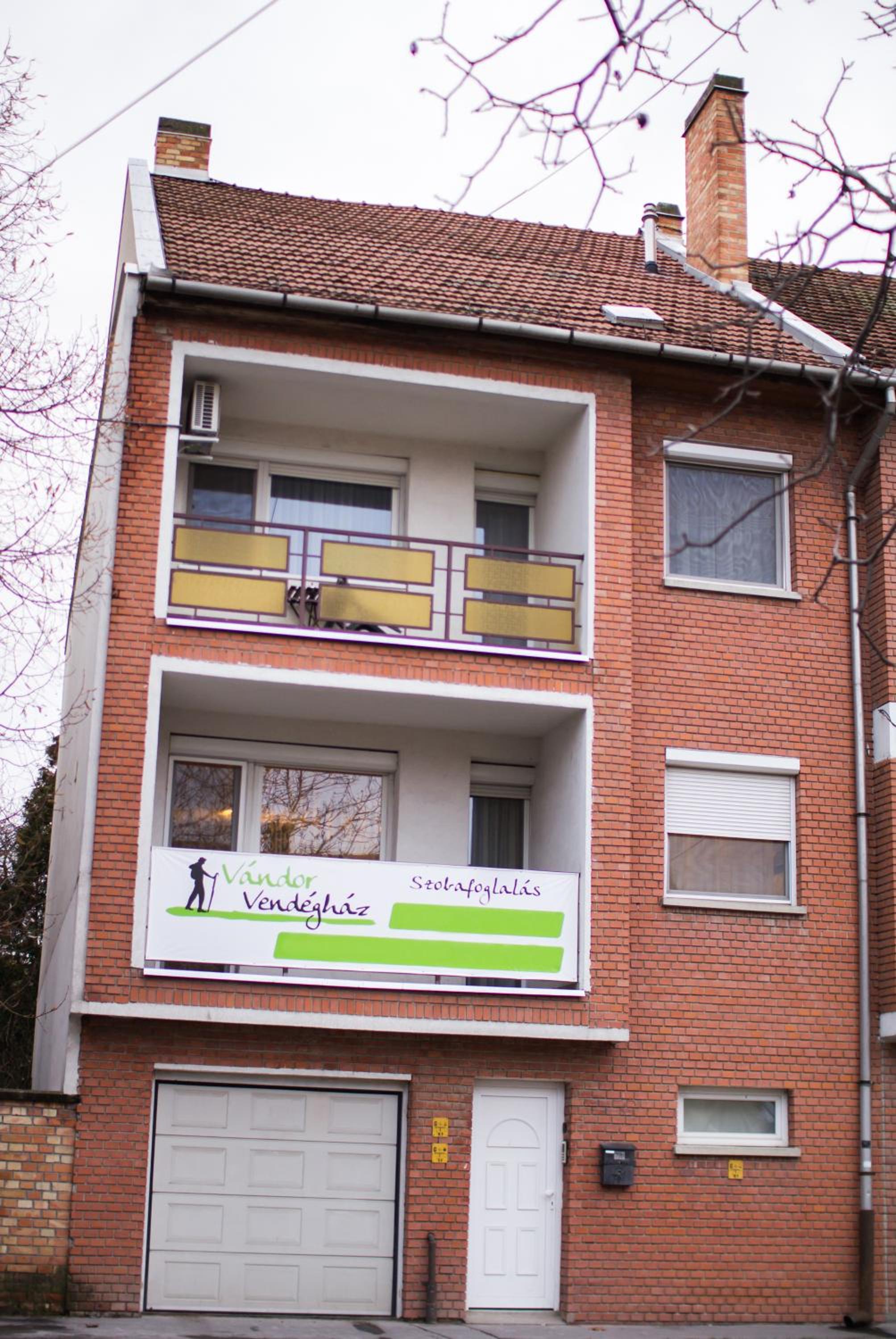 Hotel Vándor Vendégház - Image 1