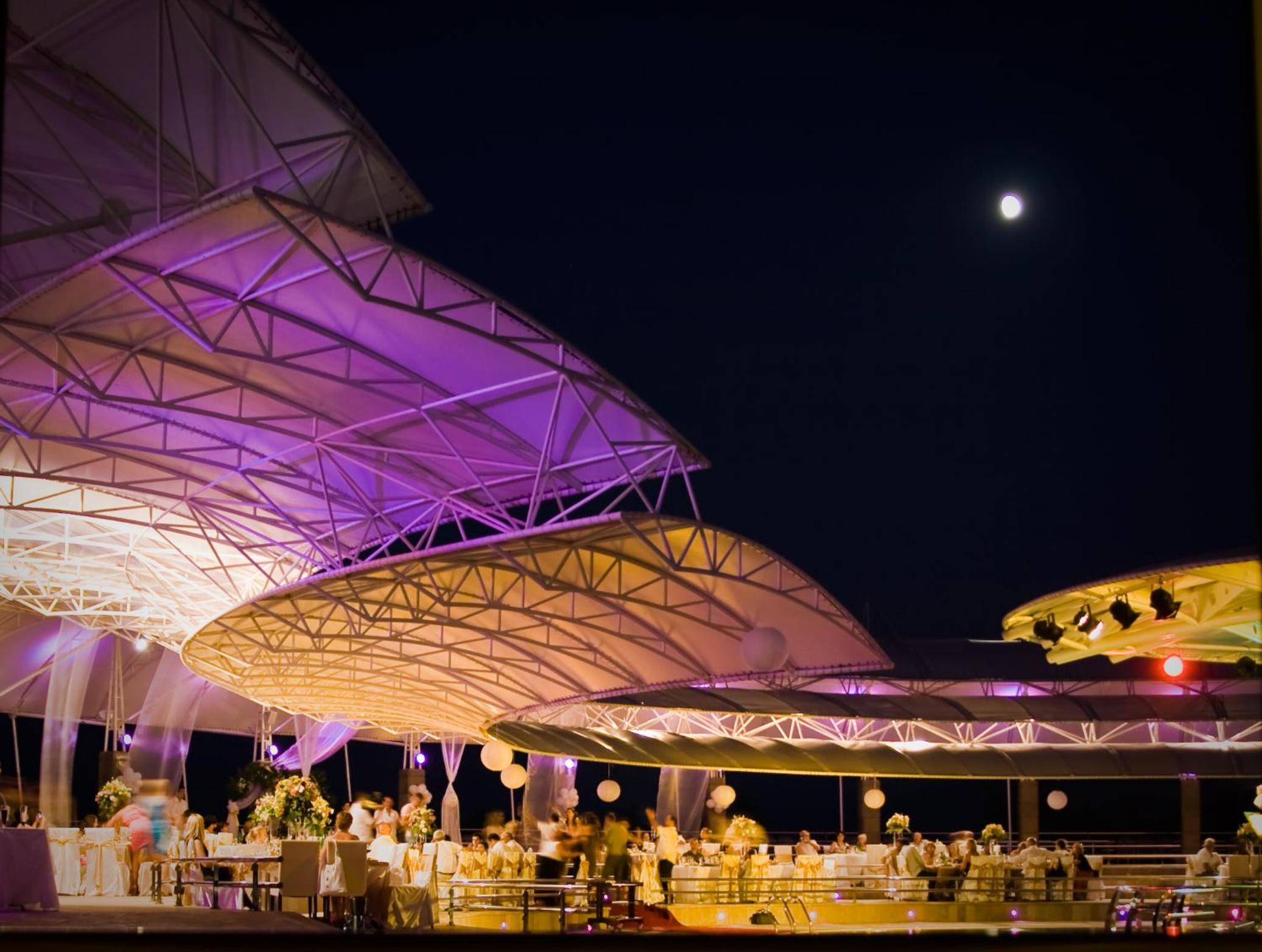 banquet hall