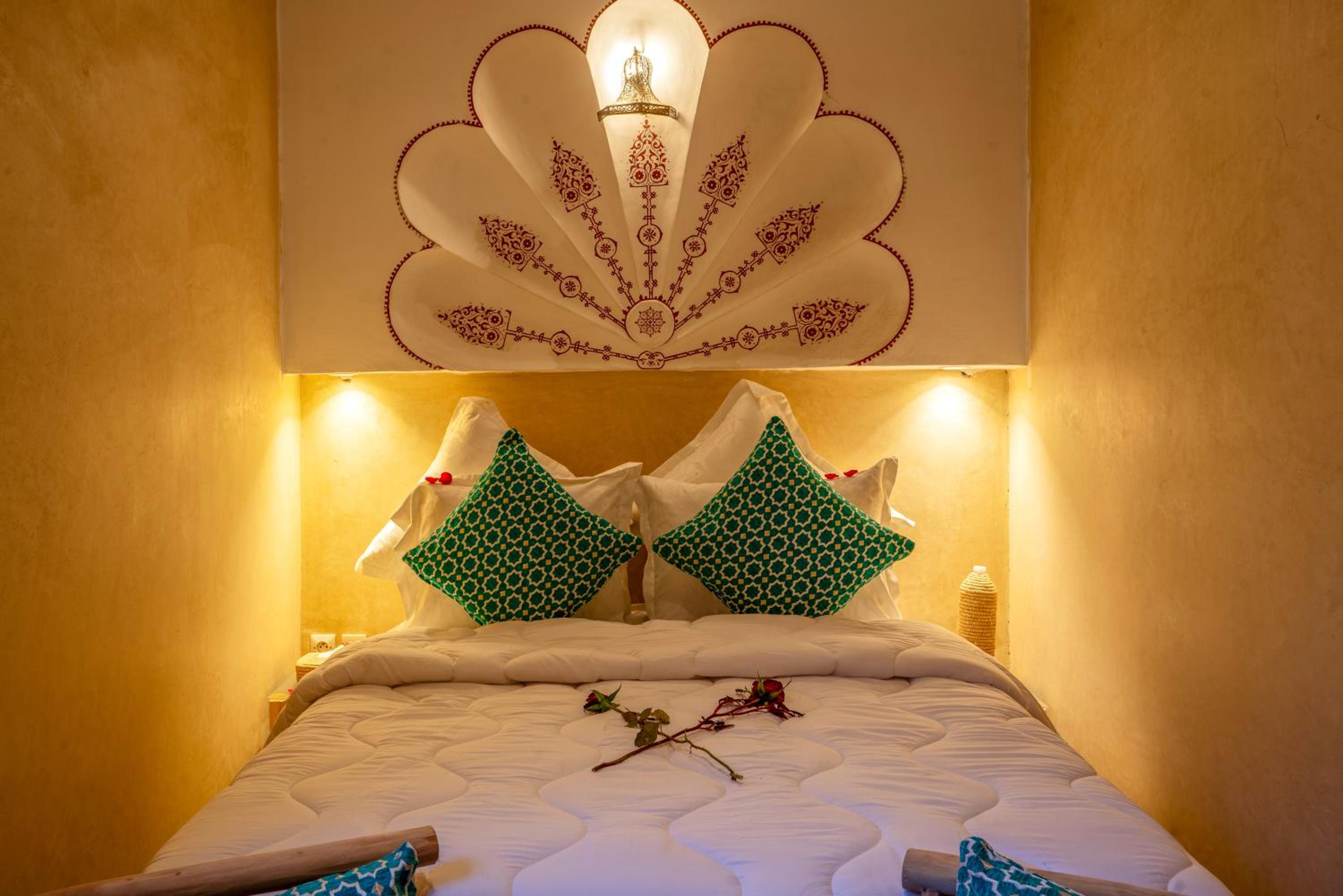 Riad Le Graff Pink group