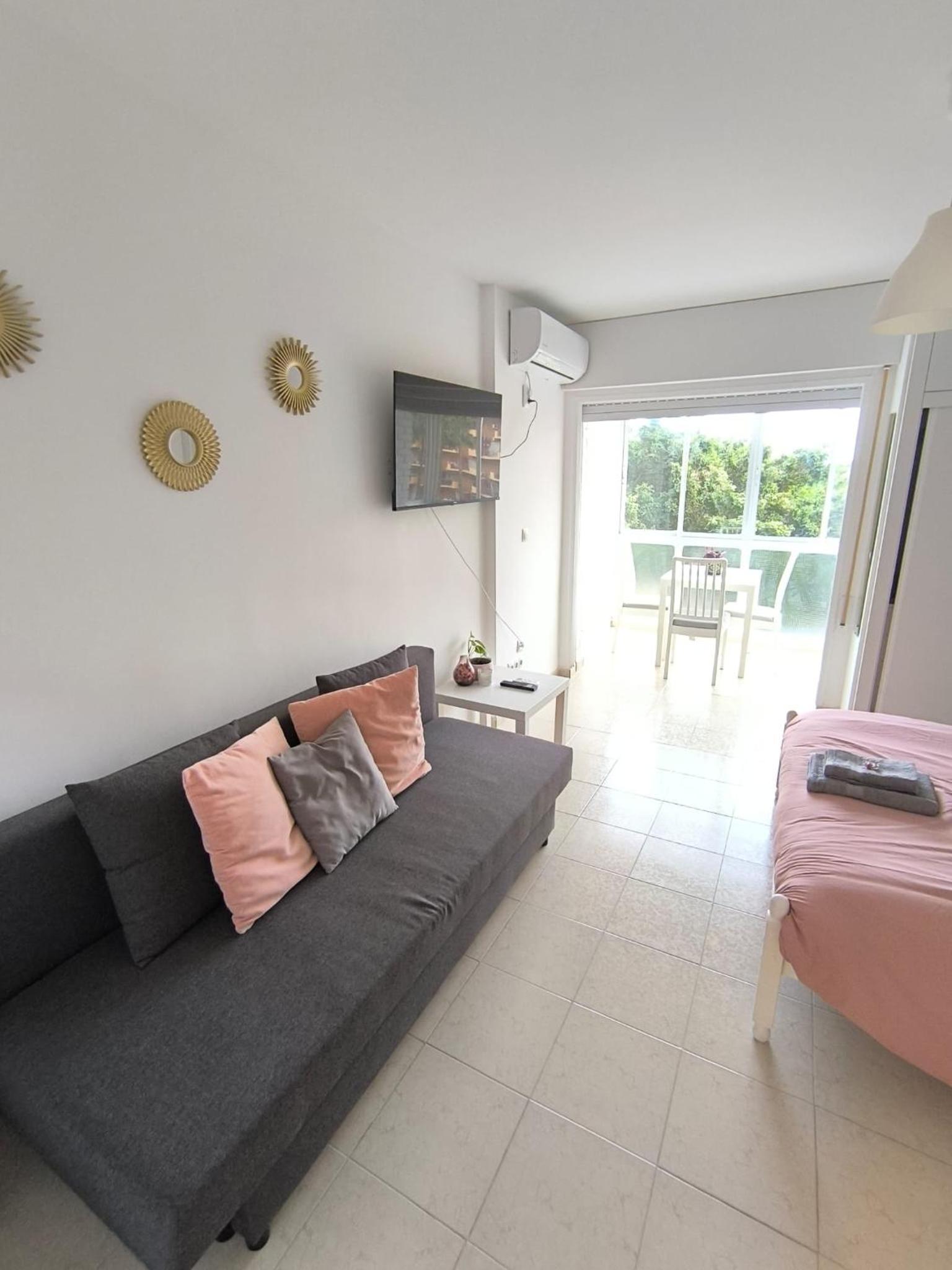 Benalma Home - Hermoso Estudio cerca de la Playa y de Todo!