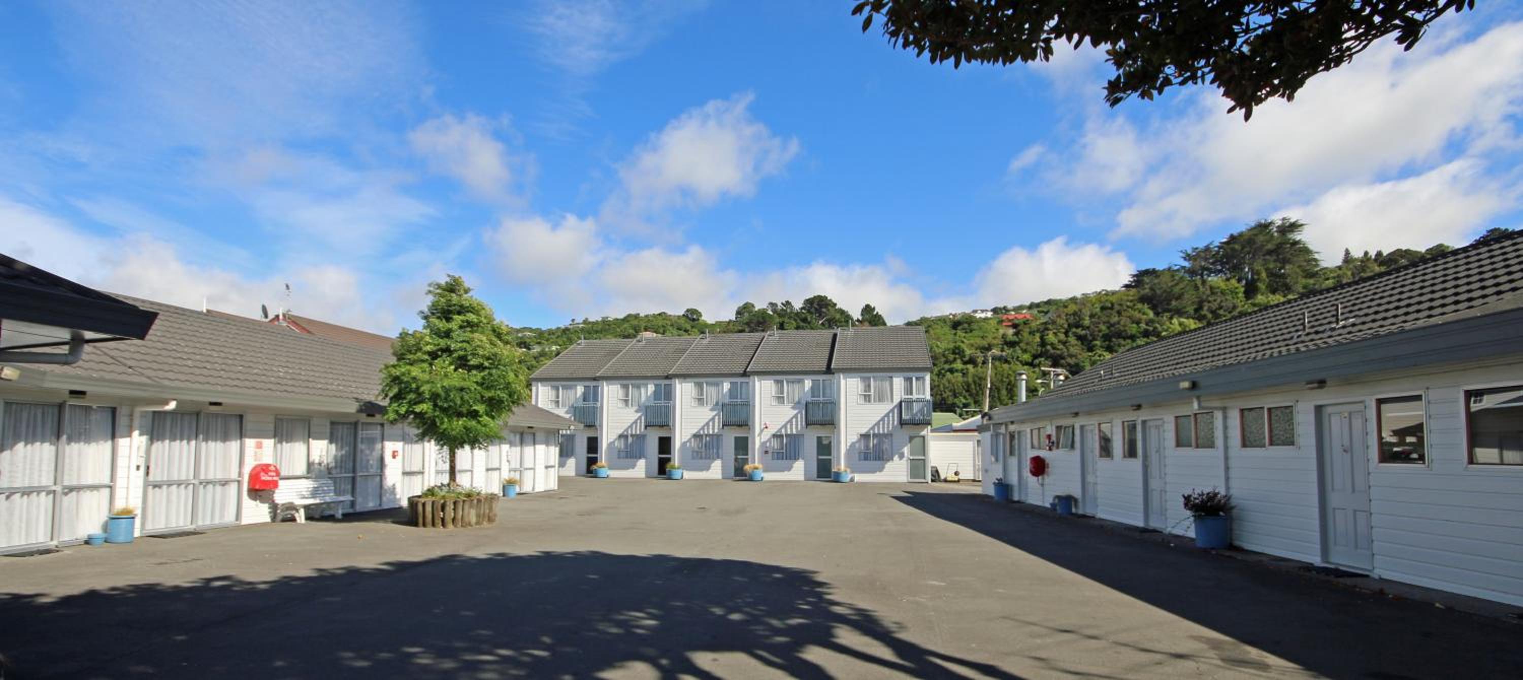 Midway Pacifica Lodge