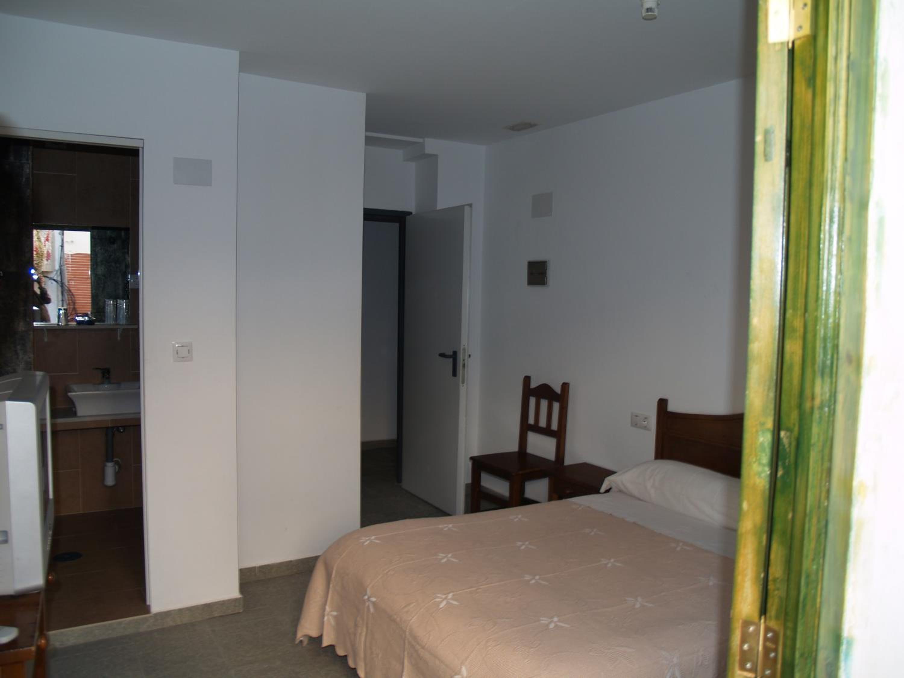 Hospedaje Lisboa Algeciras P Ca 0214 y A Ca 0232