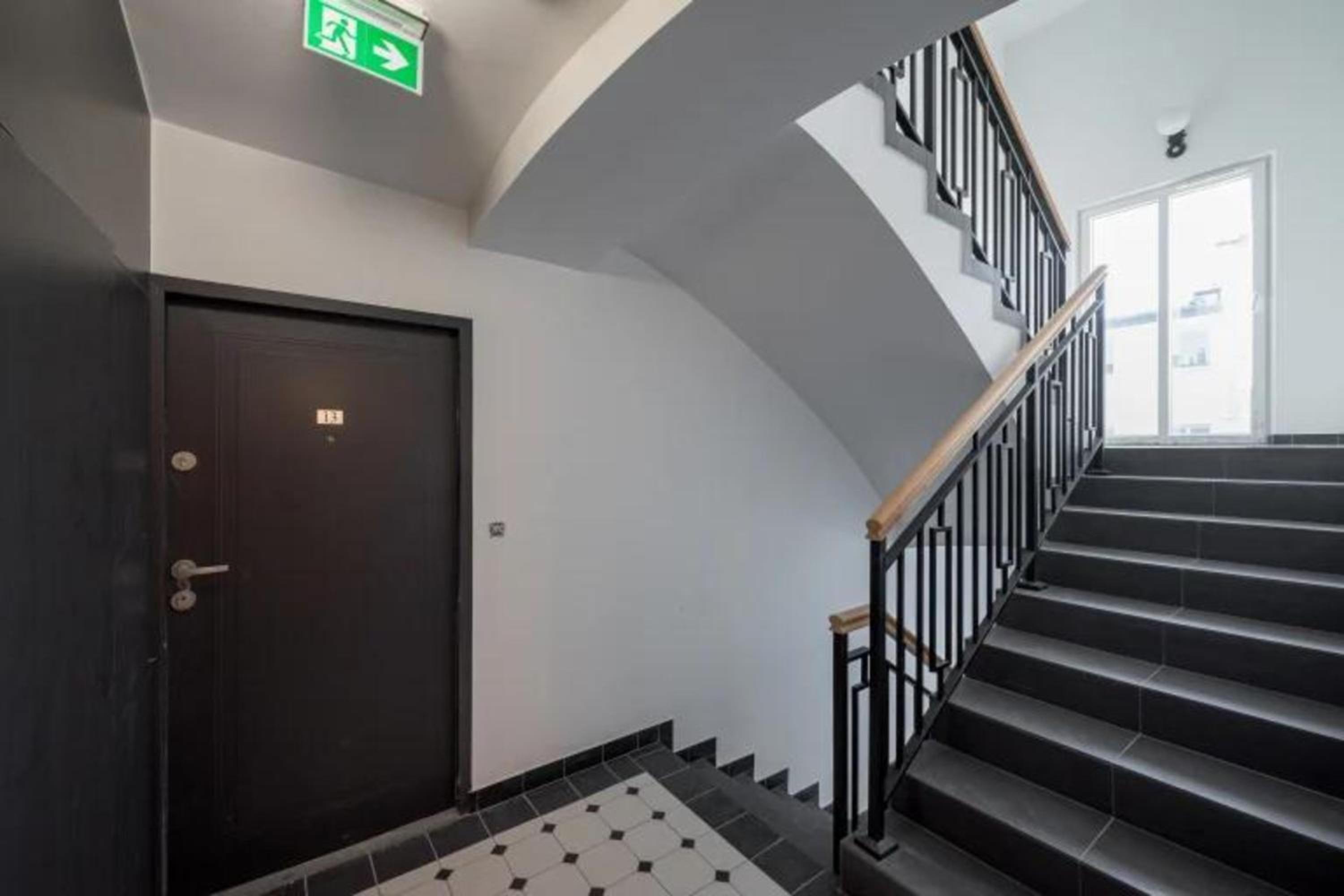 BK studio - cozy and modern close to National Stadium
