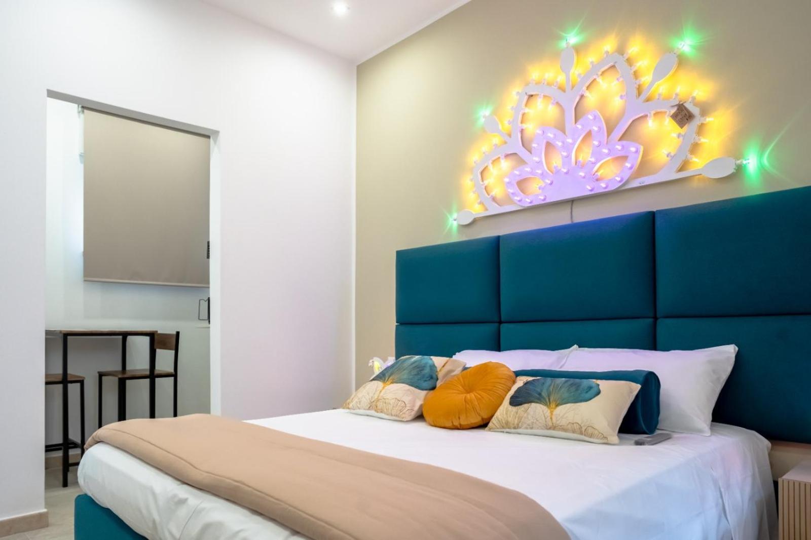 Roses Suite & Apartments
