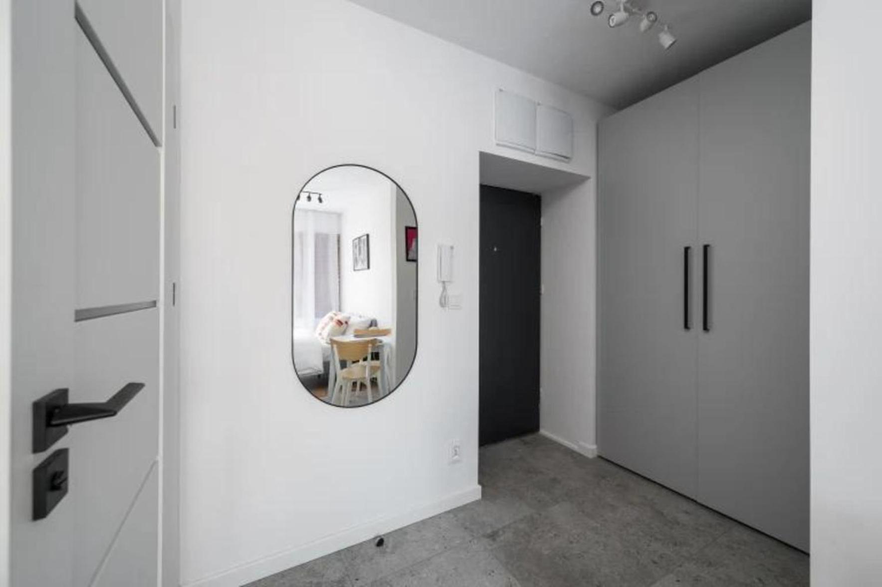 BK studio - cozy and modern close to National Stadium
