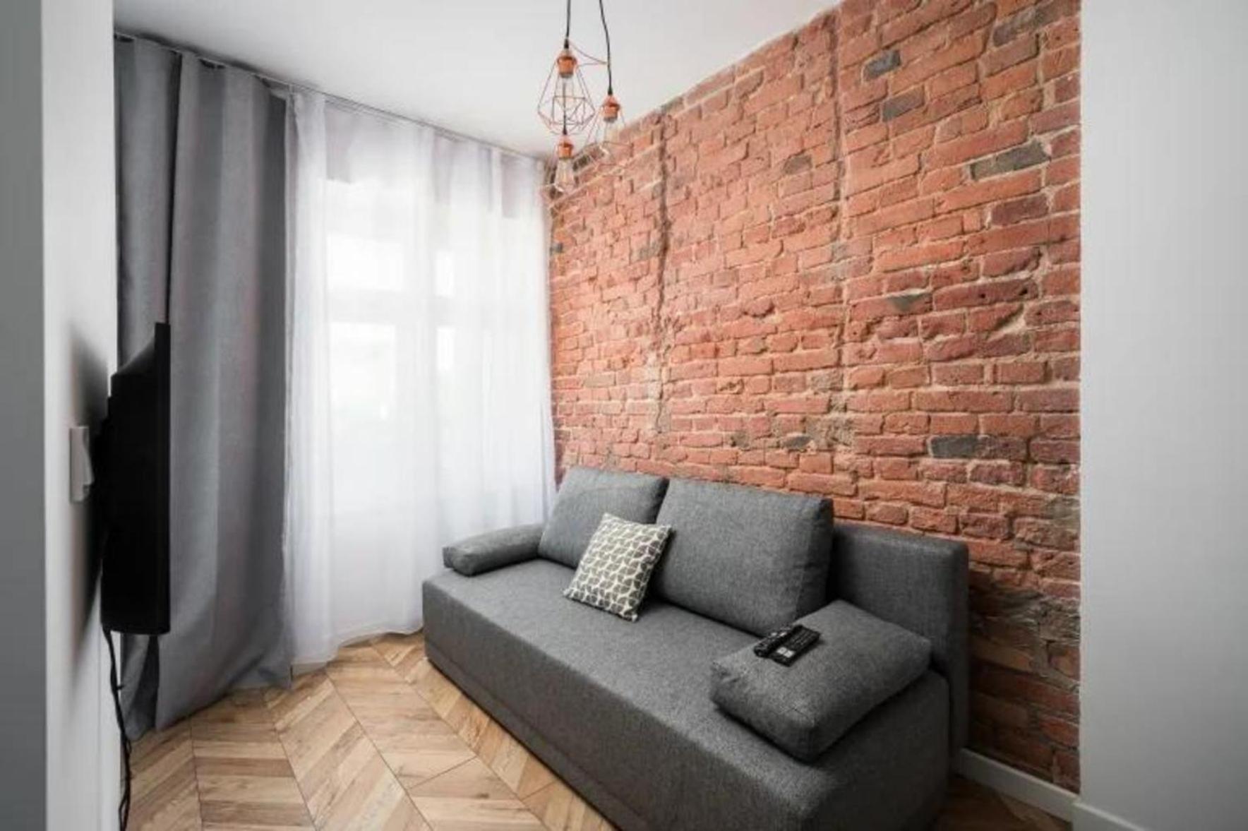 BK studio - cozy and modern close to National Stadium