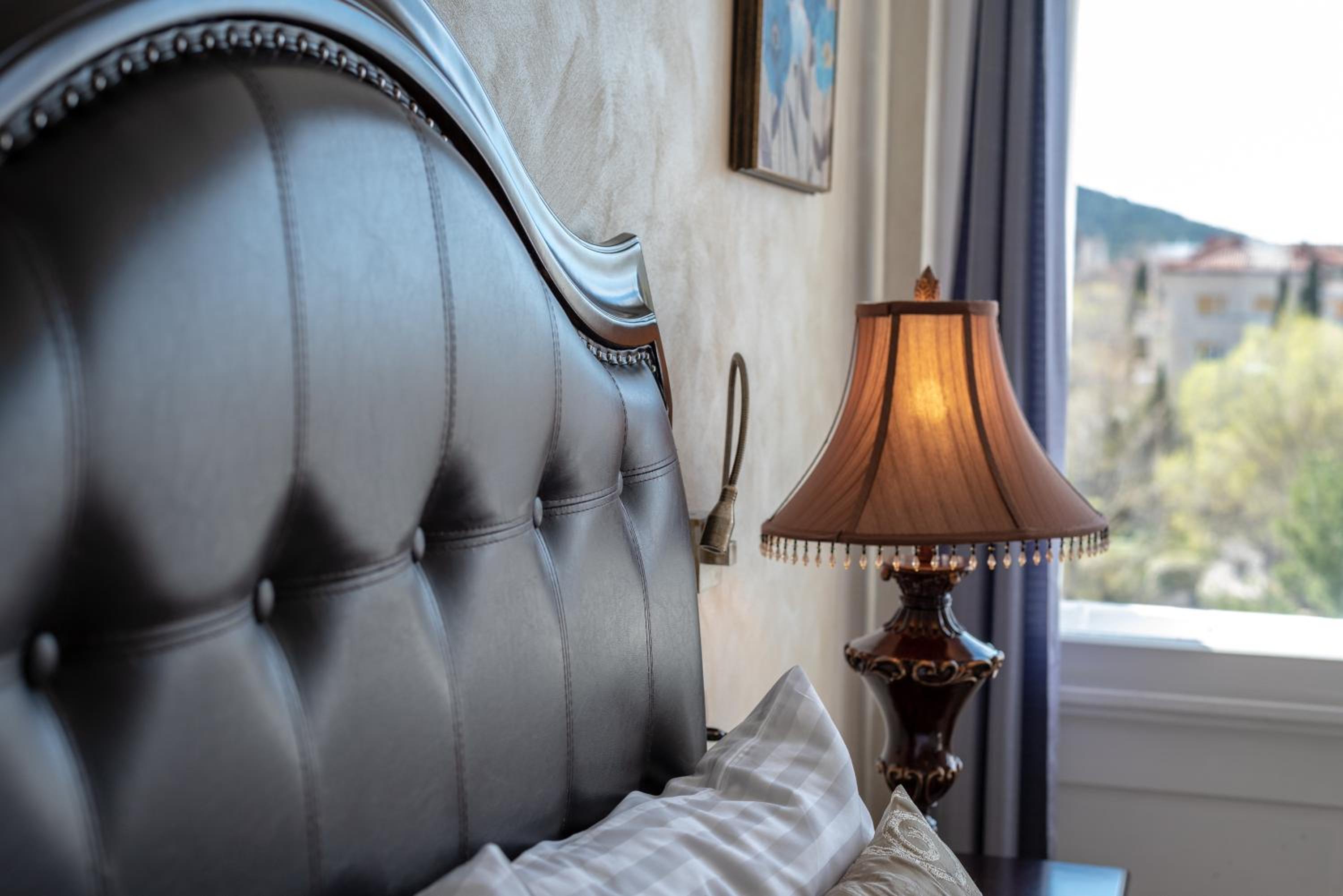 Queen Mary Luxury Rooms Split