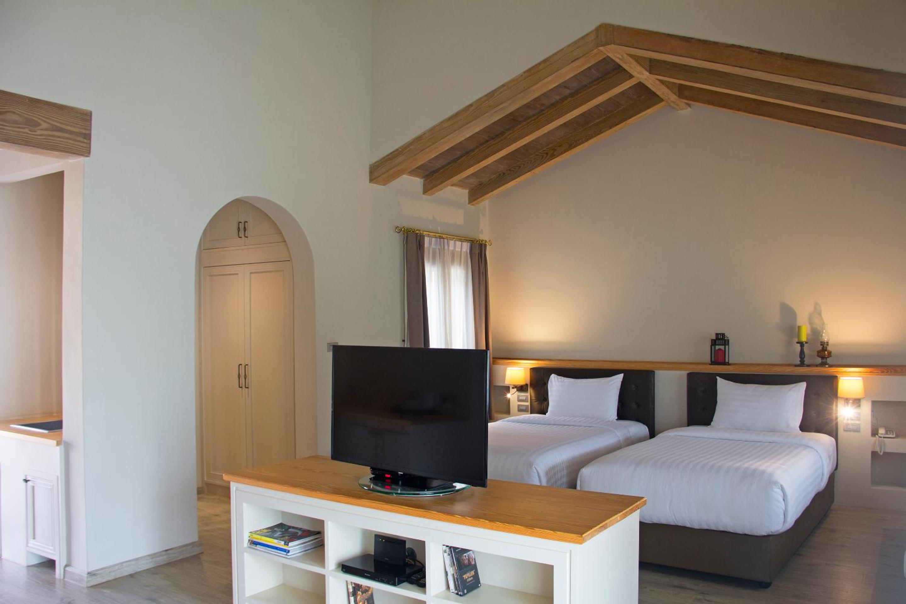 Mela Garden Retreat Cottage