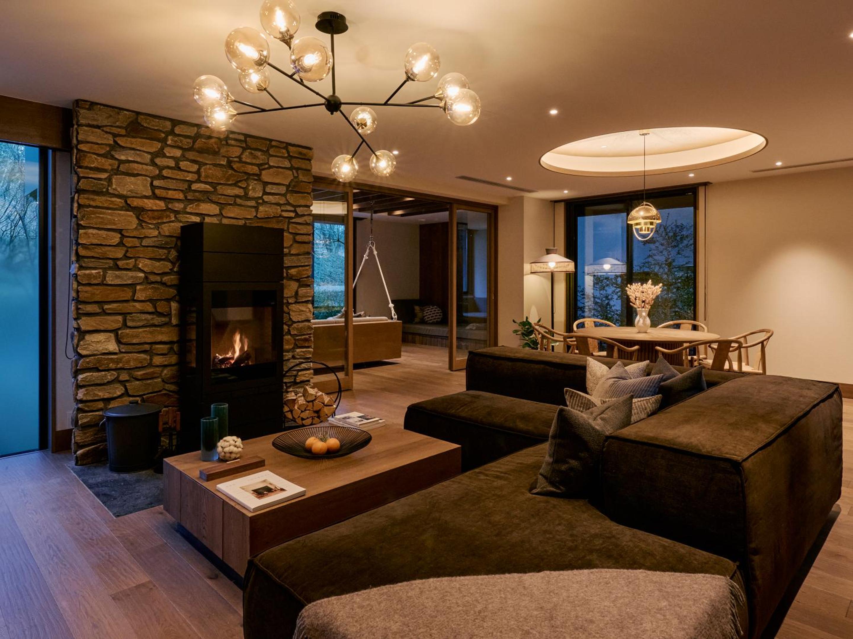 Glamdy style hotel suite 山ノ麓