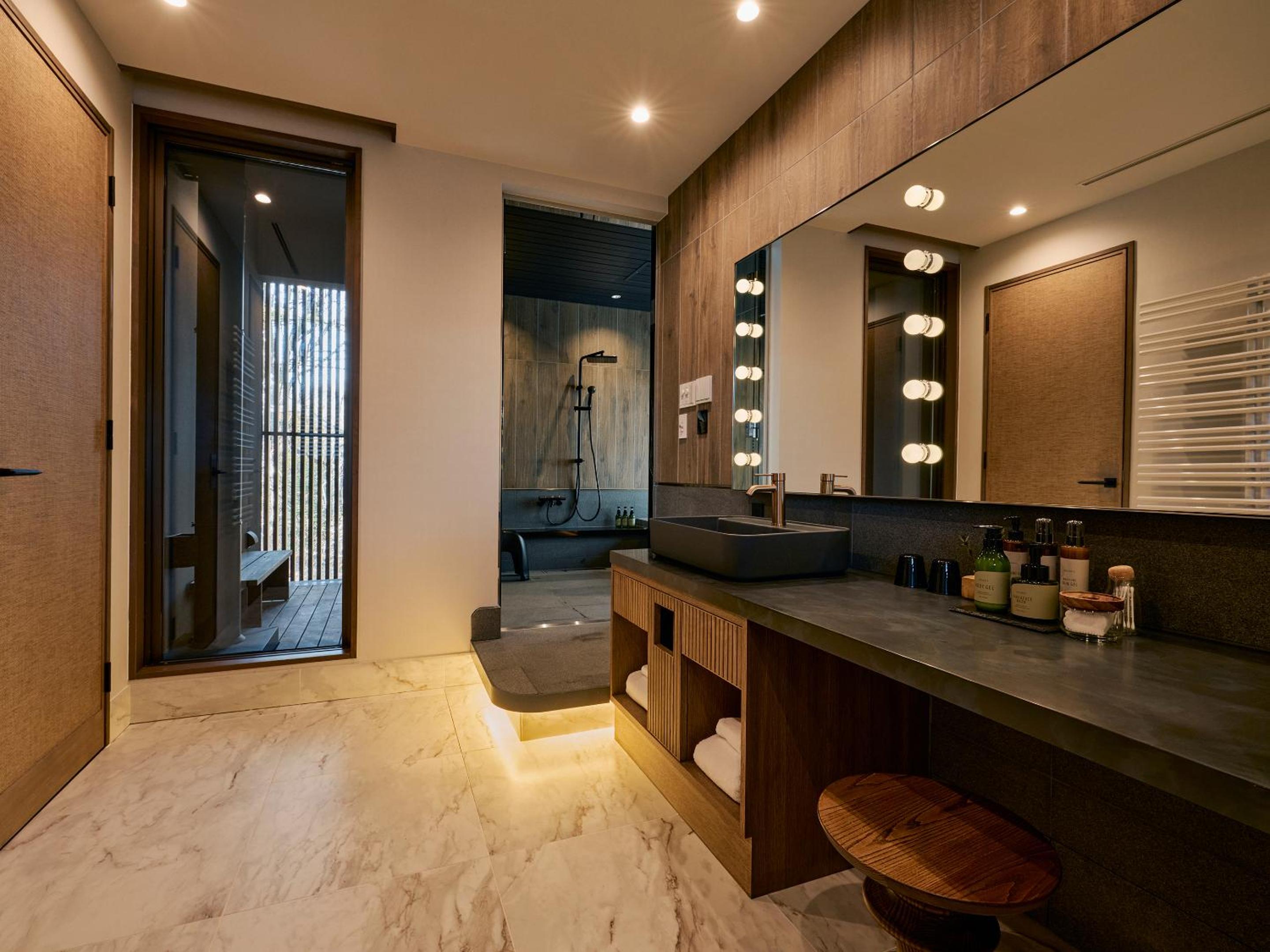 Glamdy style hotel suite 山ノ麓