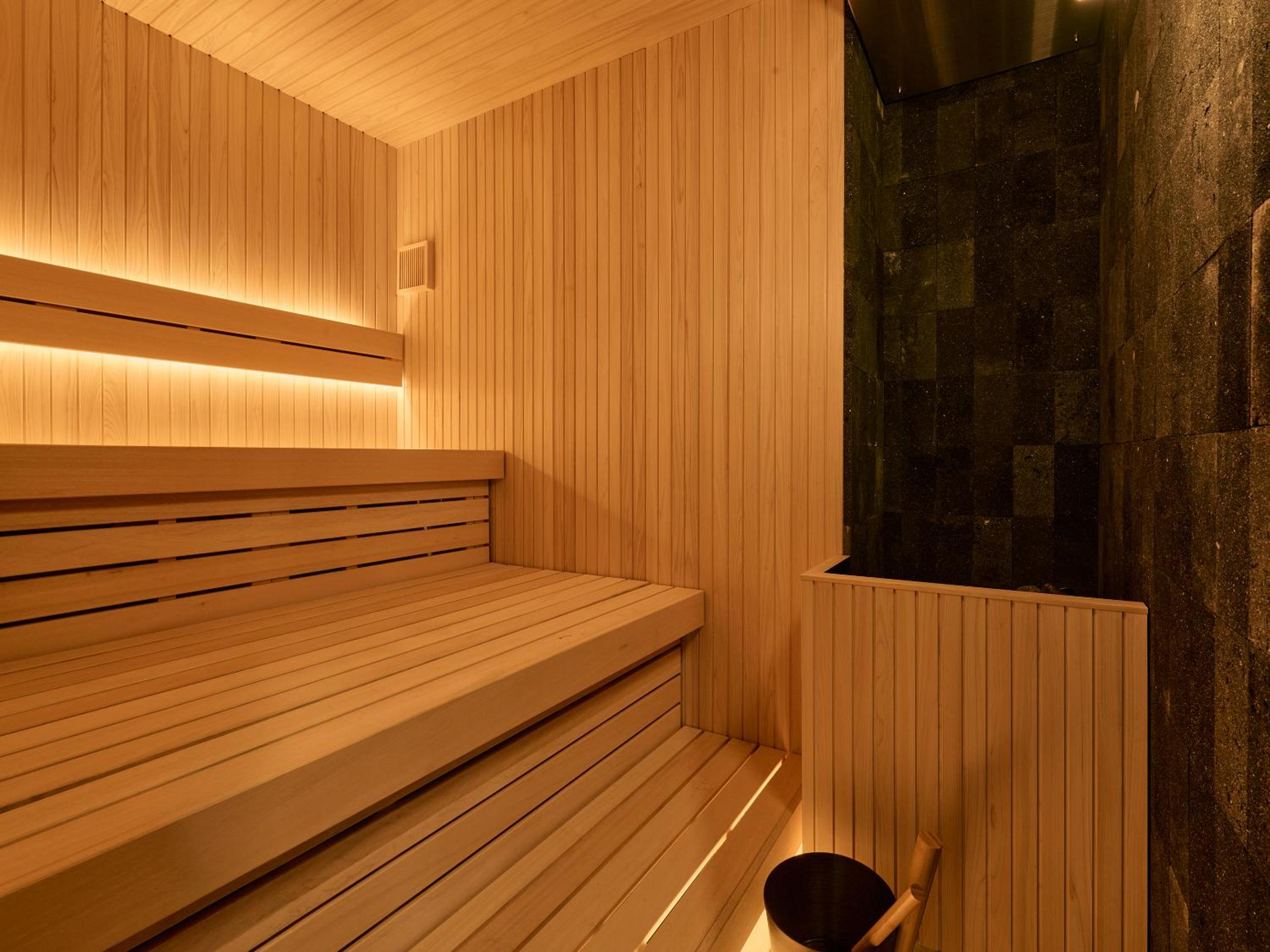 Glamdy style hotel suite 山ノ麓