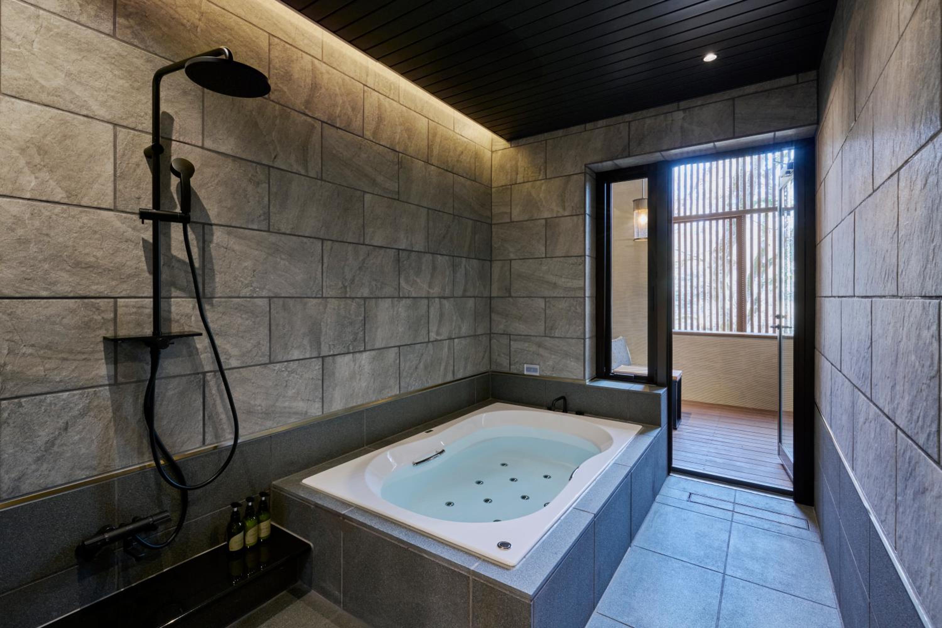 Glamdy style hotel suite 川ノ音
