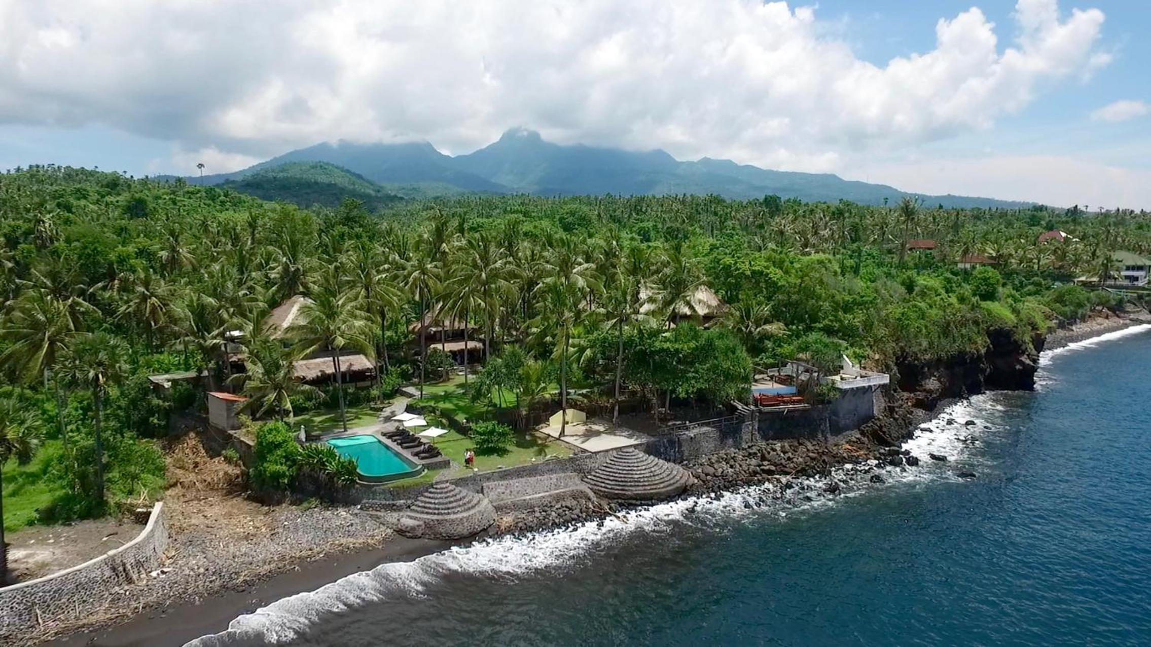 The Palms - Seraya Shores Retreat Bali view 2