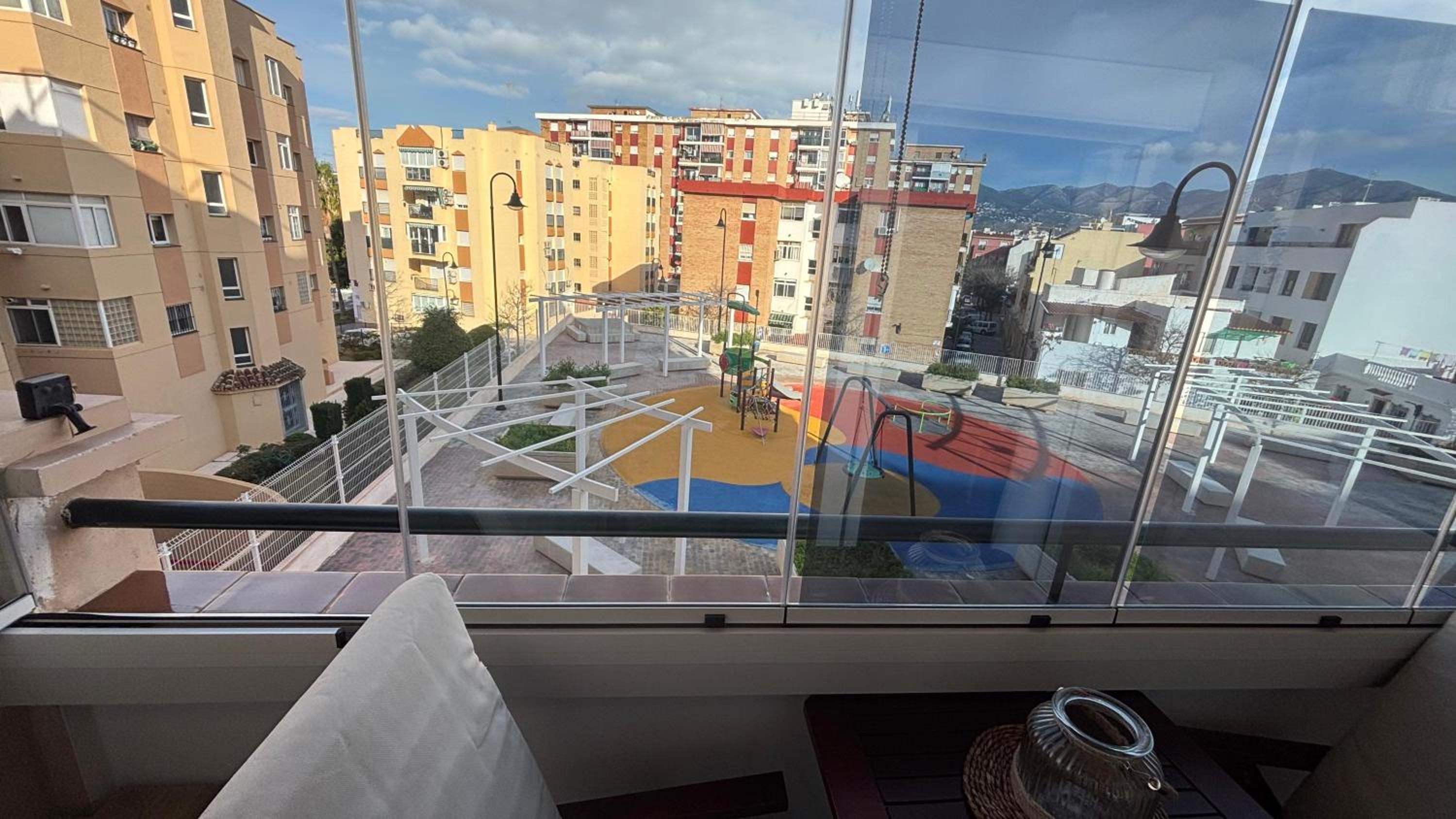 Apartamento nuevo con parking y piscina gratis