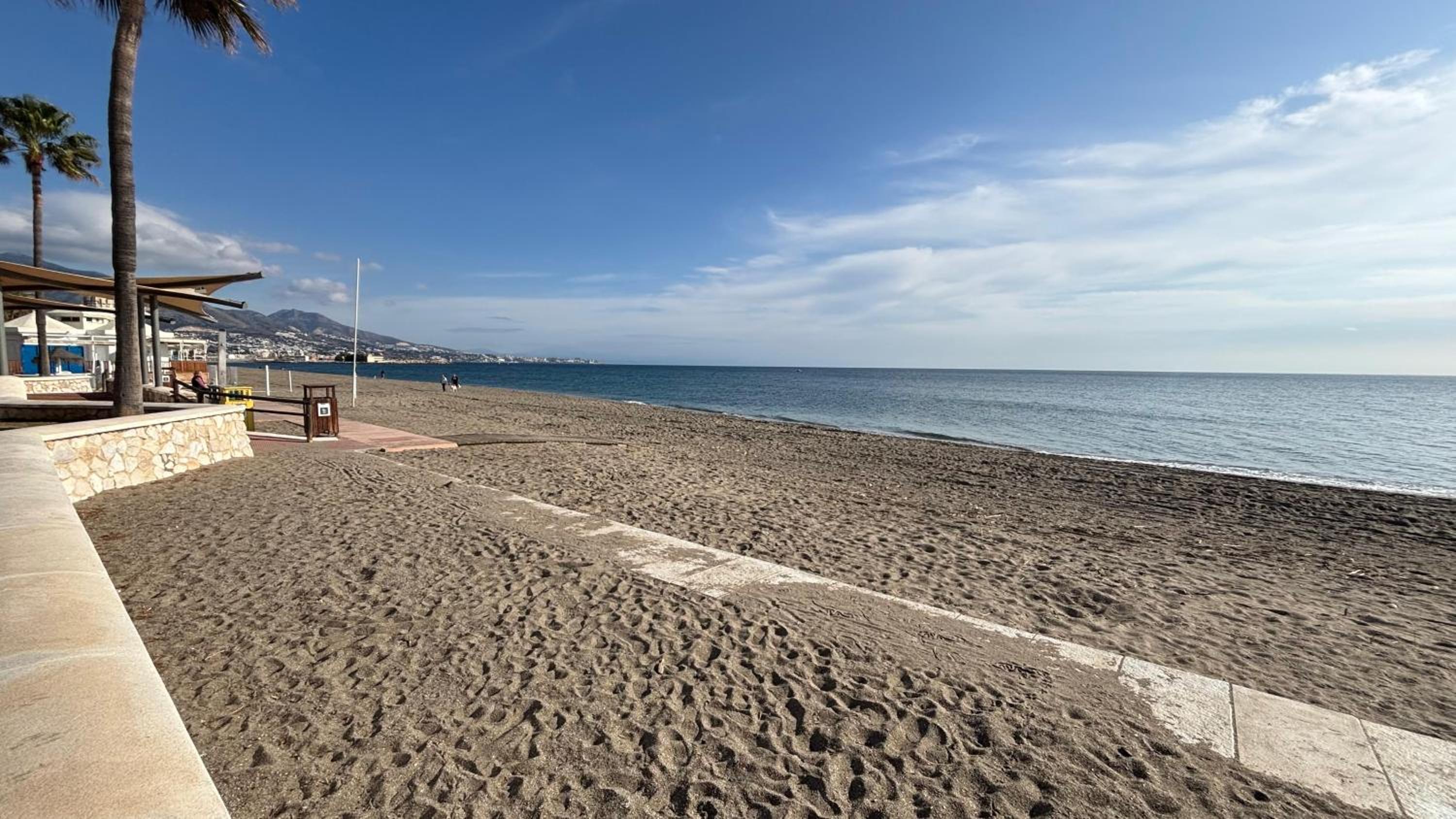 Apartamento nuevo con parking y piscina gratis