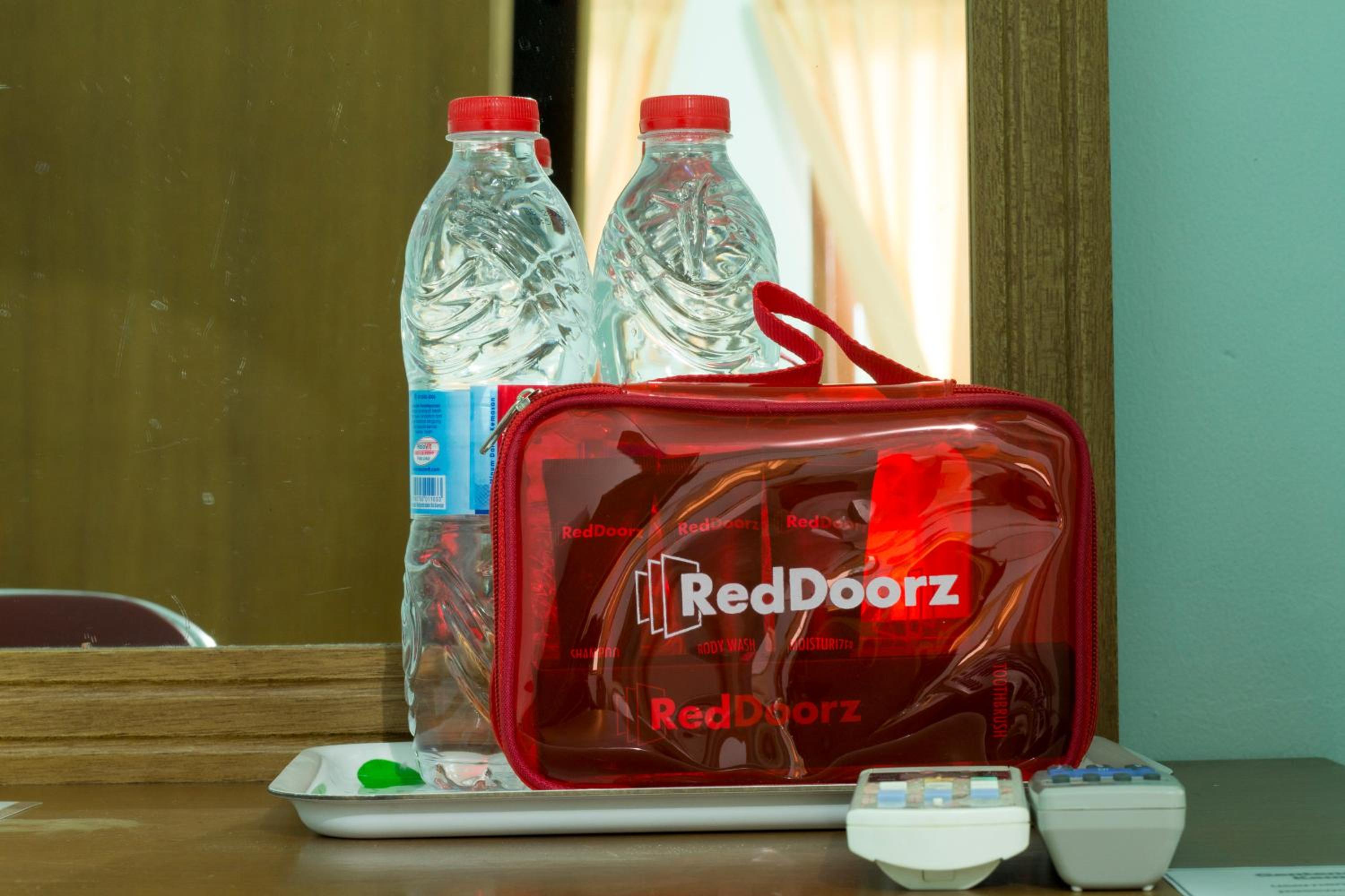 RedDoorz near Cilandak Town Square