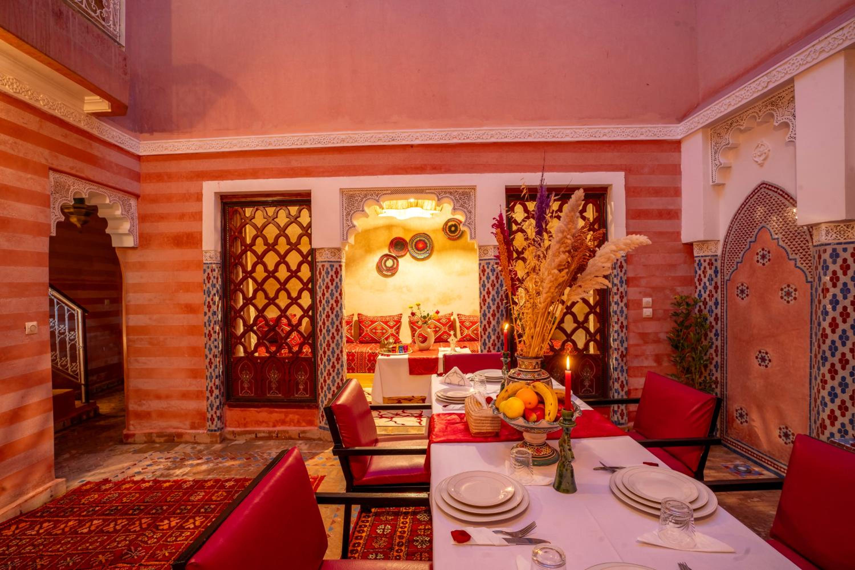 Riad Le Graff Pink group