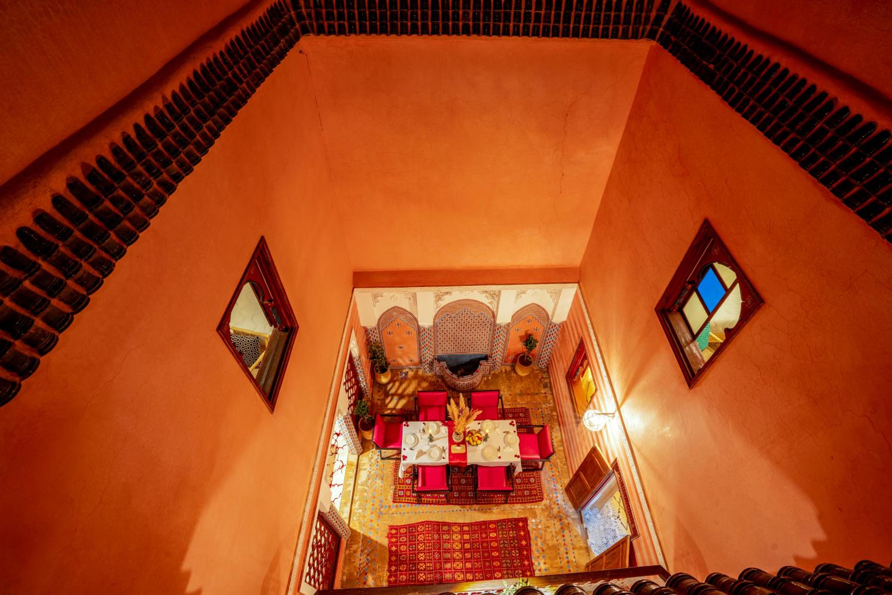 Riad Le Graff Pink group