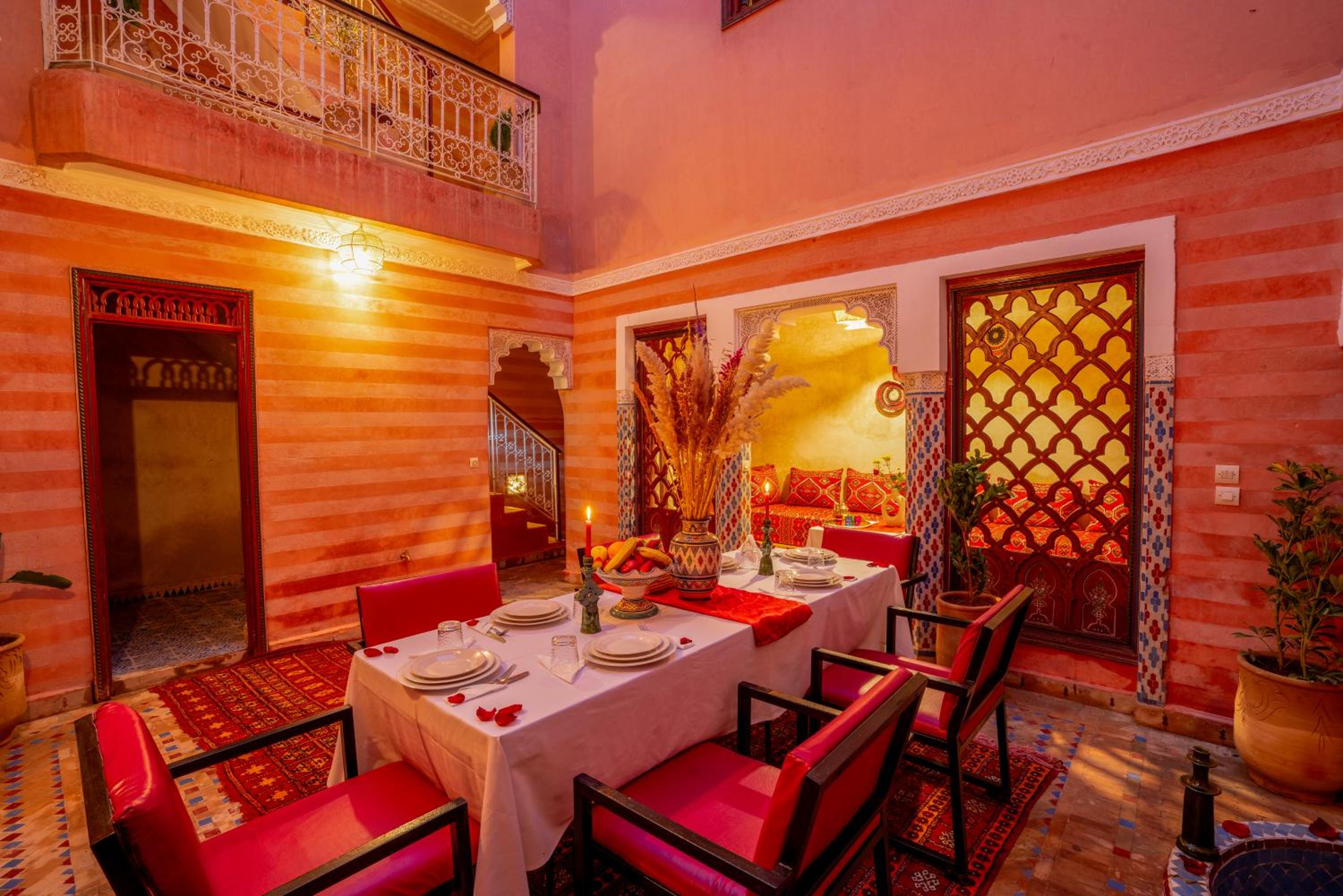 Riad Le Graff Pink group