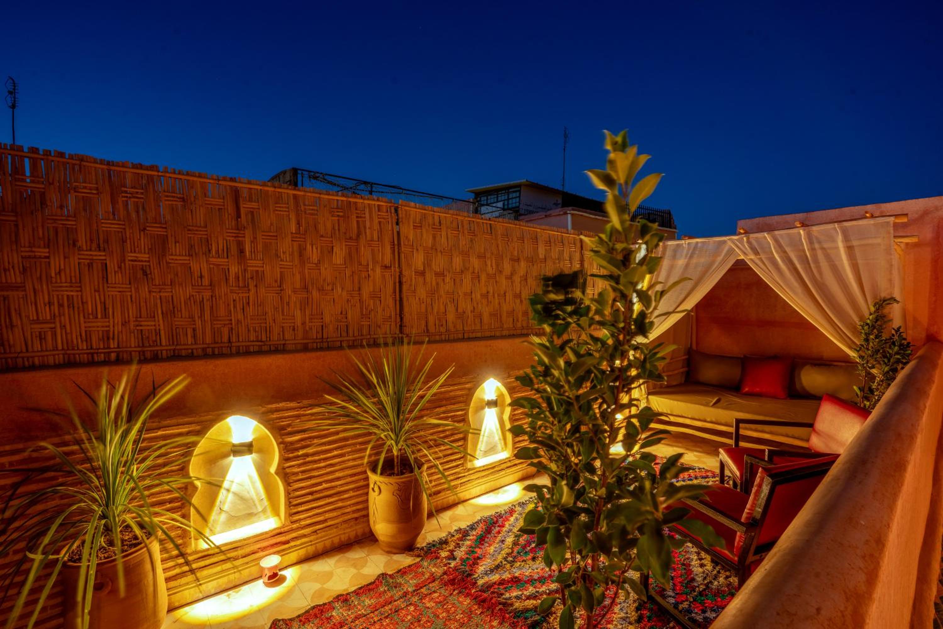 Riad Le Graff Pink group