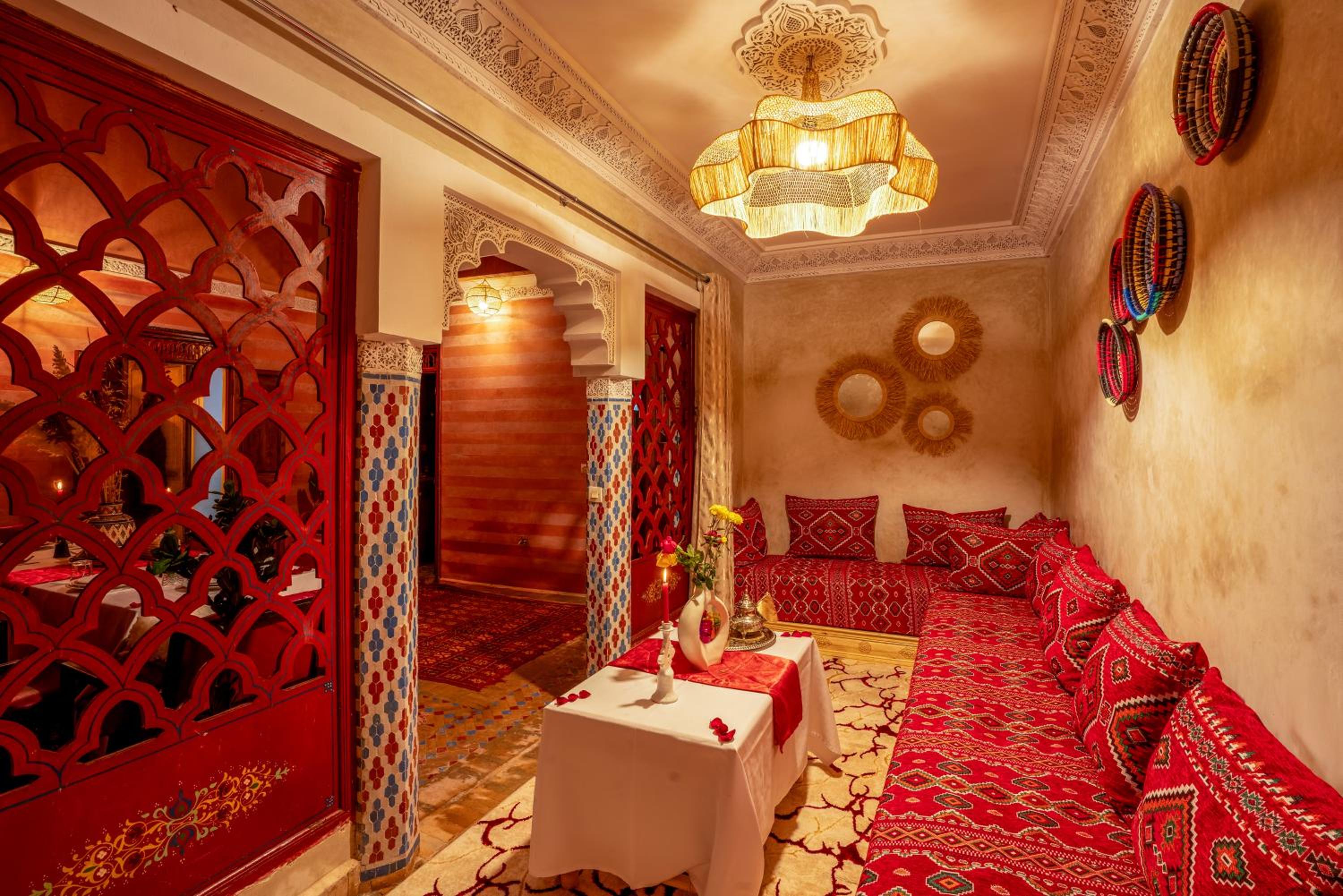 Riad Le Graff Pink group