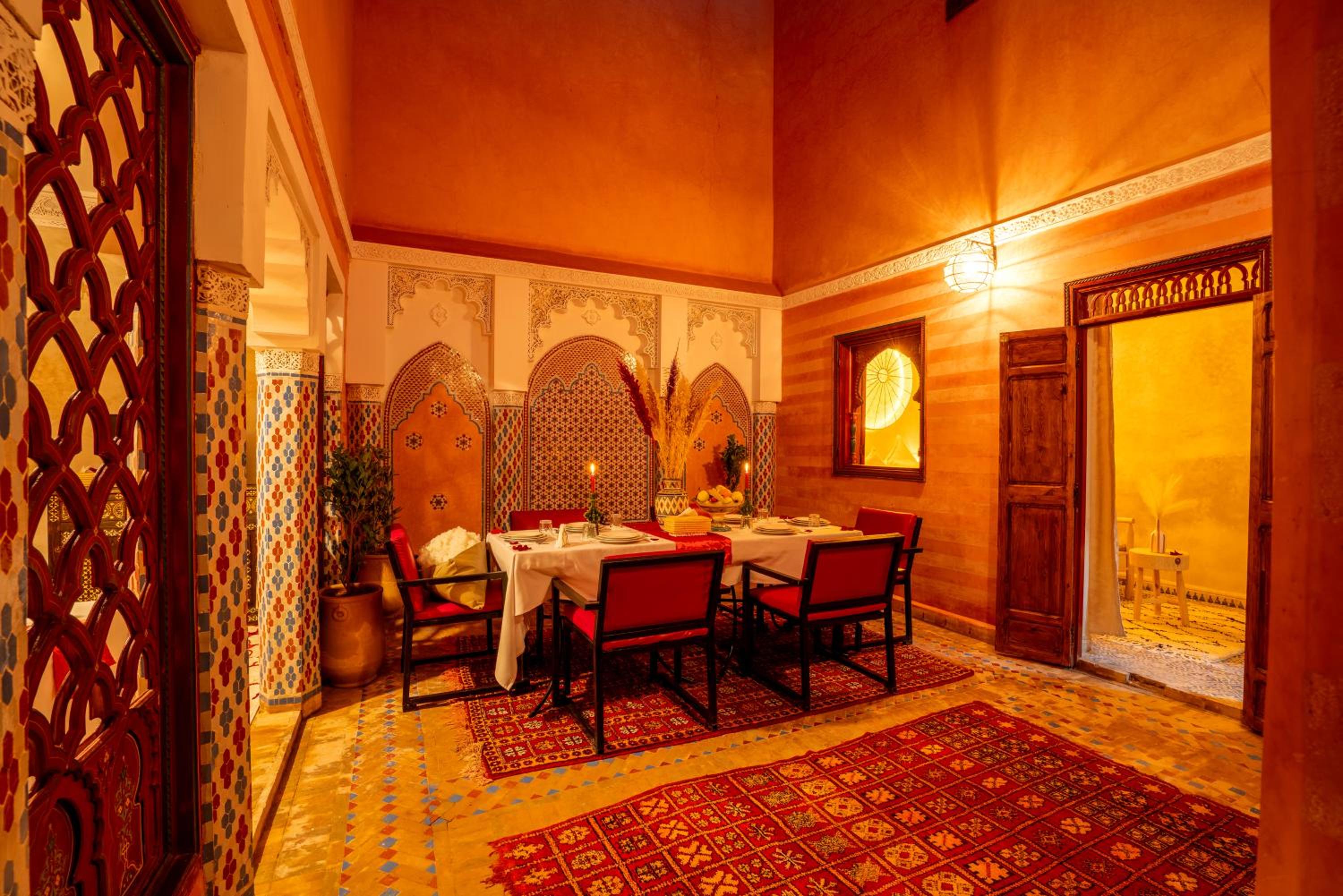 Riad Le Graff Pink group