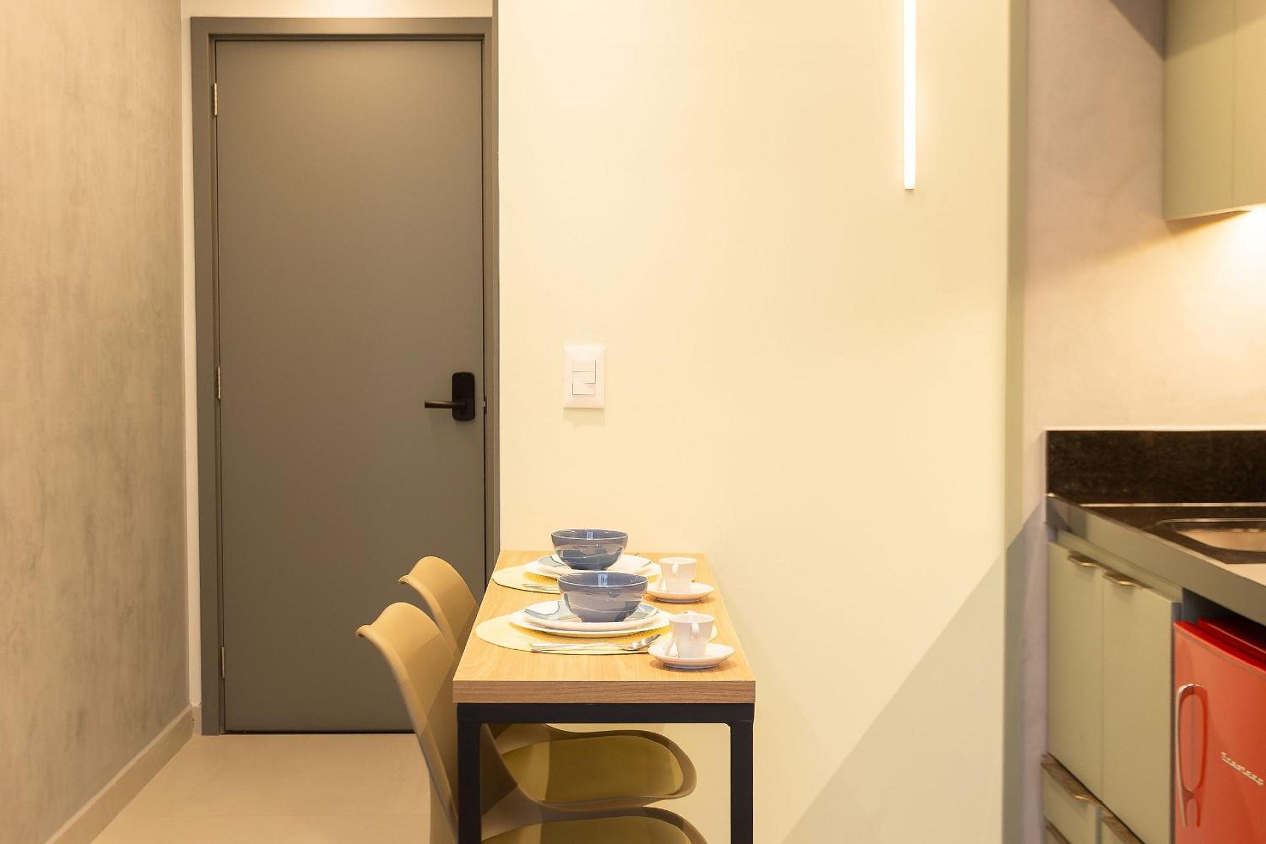 Breeze Residence #413 Beach Access by Carpediem