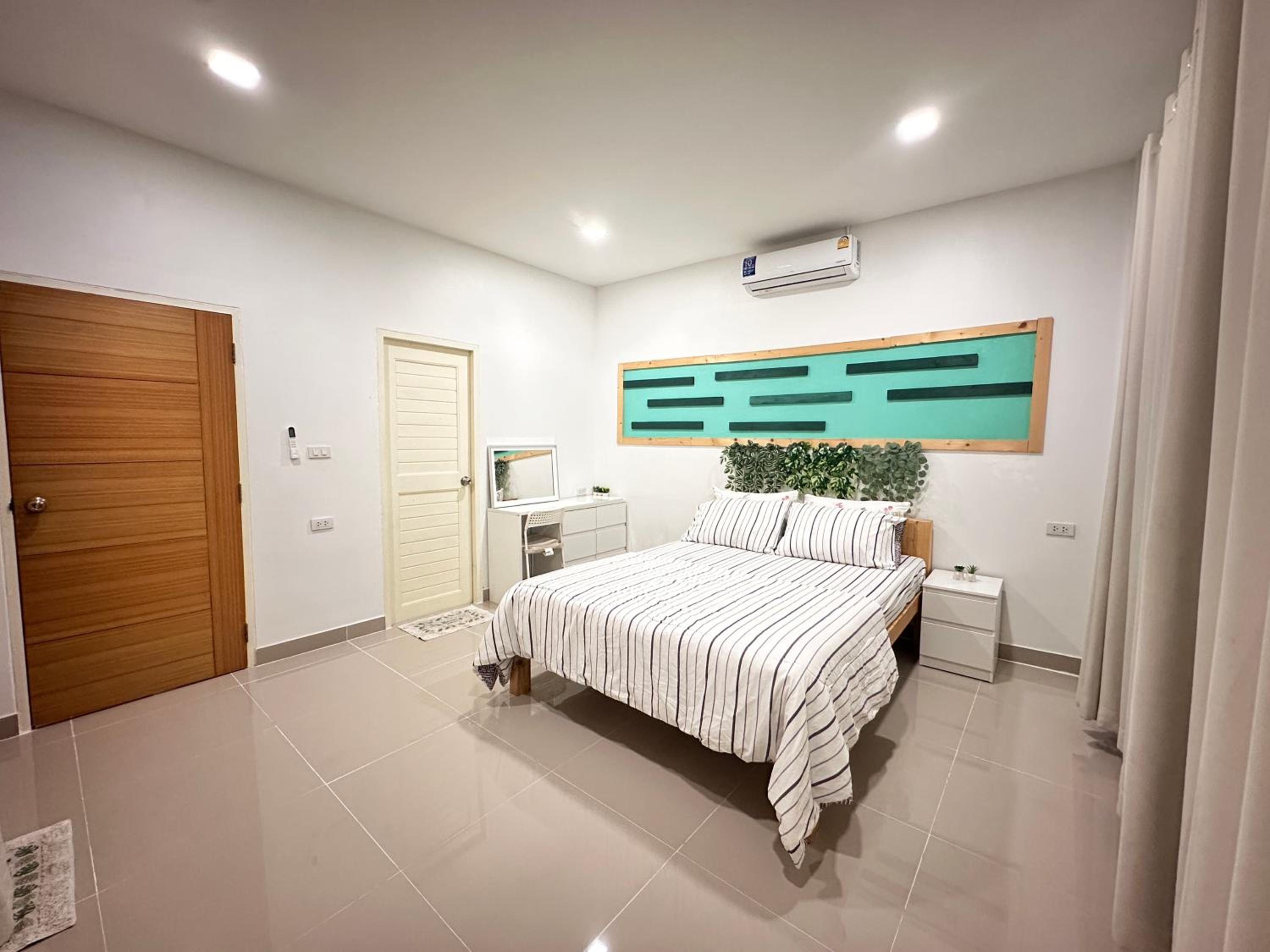 Victoria Poolvilla Pattaya by Chon